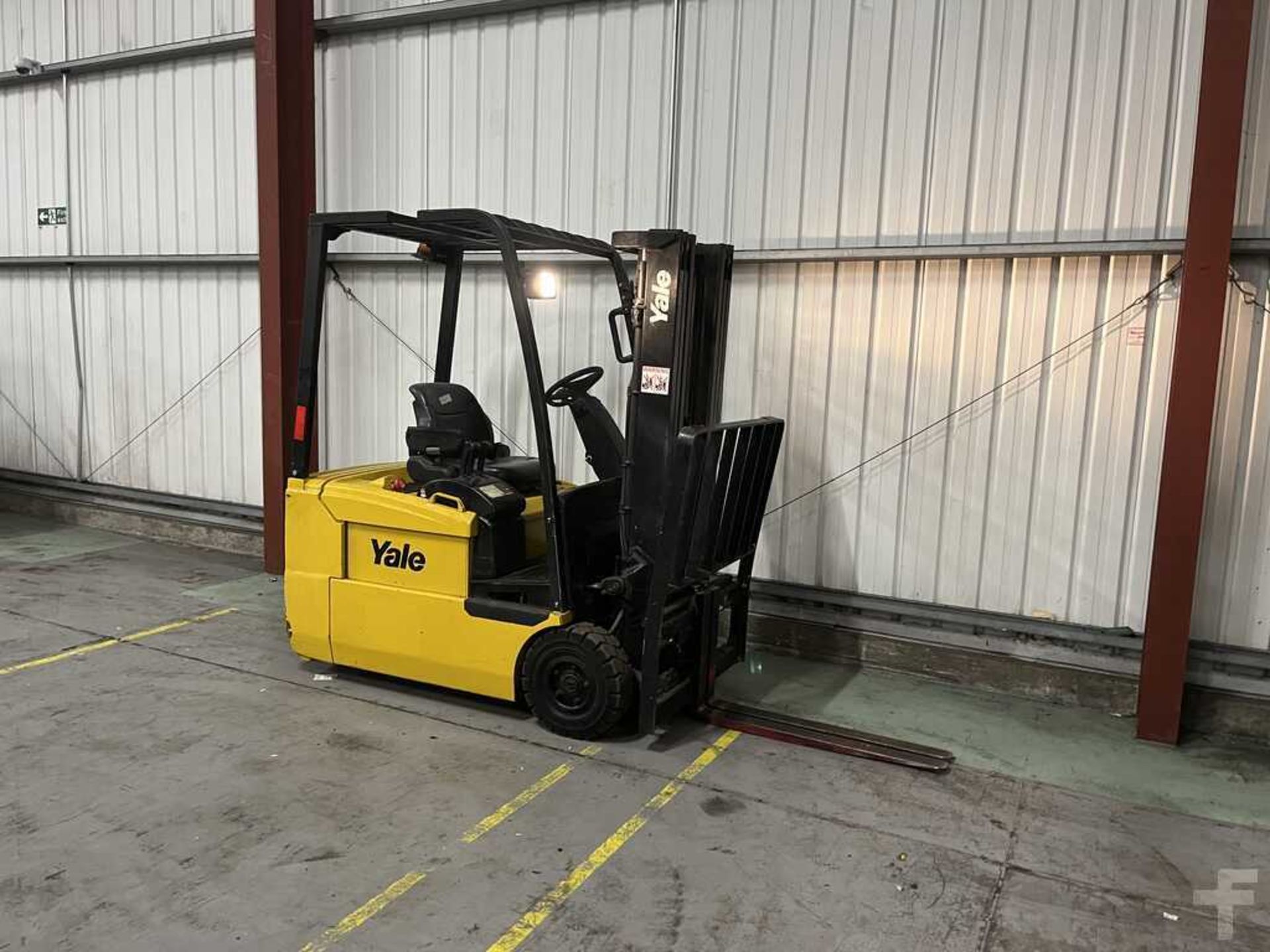 ELECTRIC - 3 WHEELS YALE ERP18 ATF - Image 4 of 5