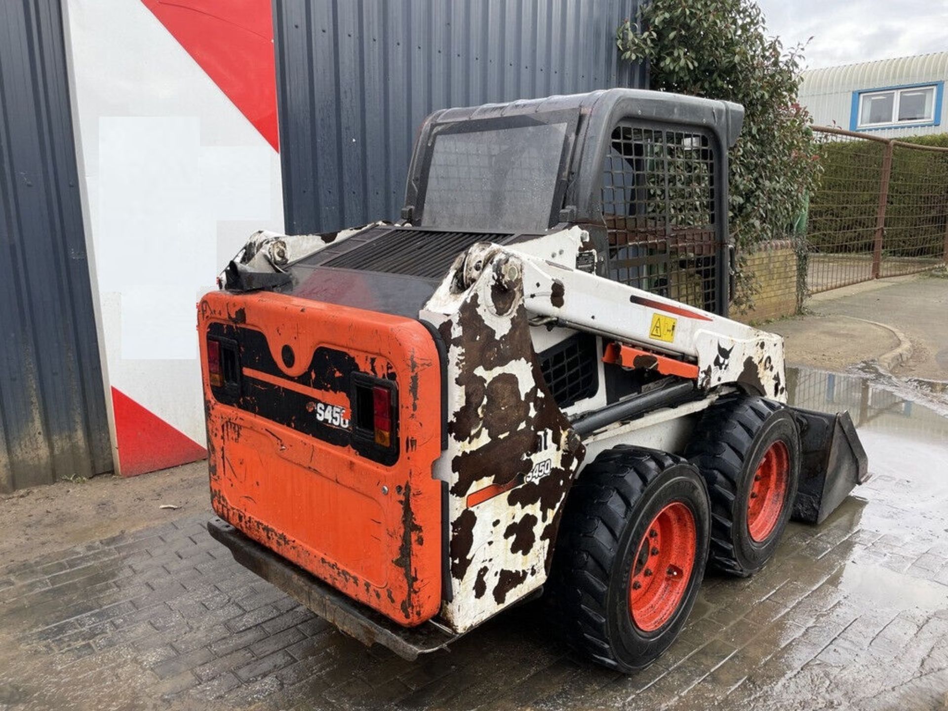 2016 KUBOTA POWERHOUSE: 2530 HOURS, 4X4, 35.9 KW DIESEL ENGINE - Image 2 of 11