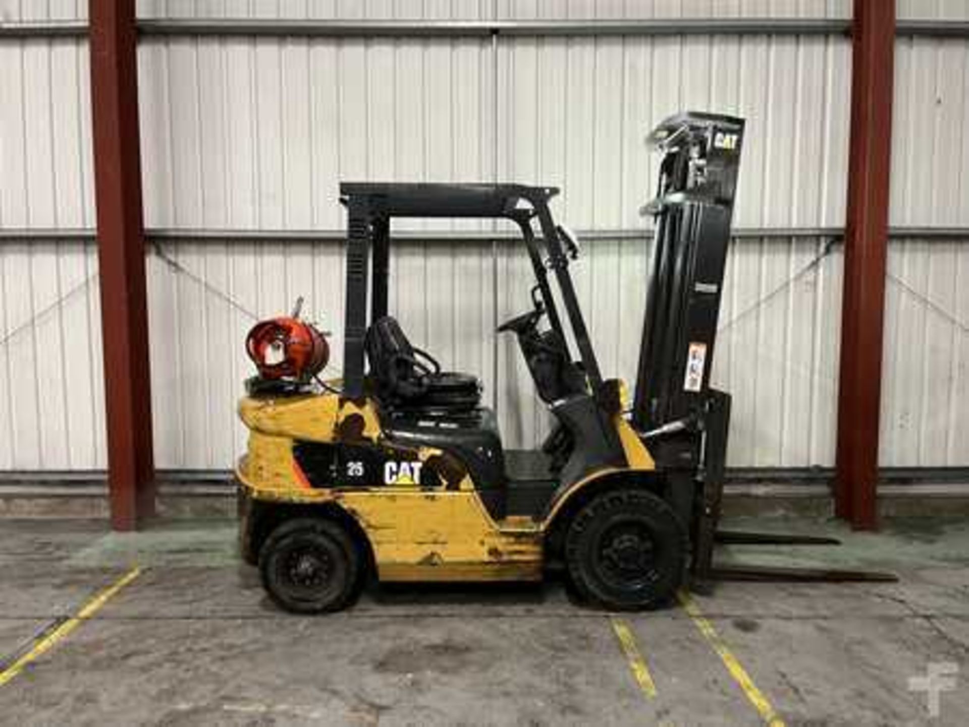 LPG FORKLIFTS CAT LIFT TRUCKS GP25NT - Image 5 of 6