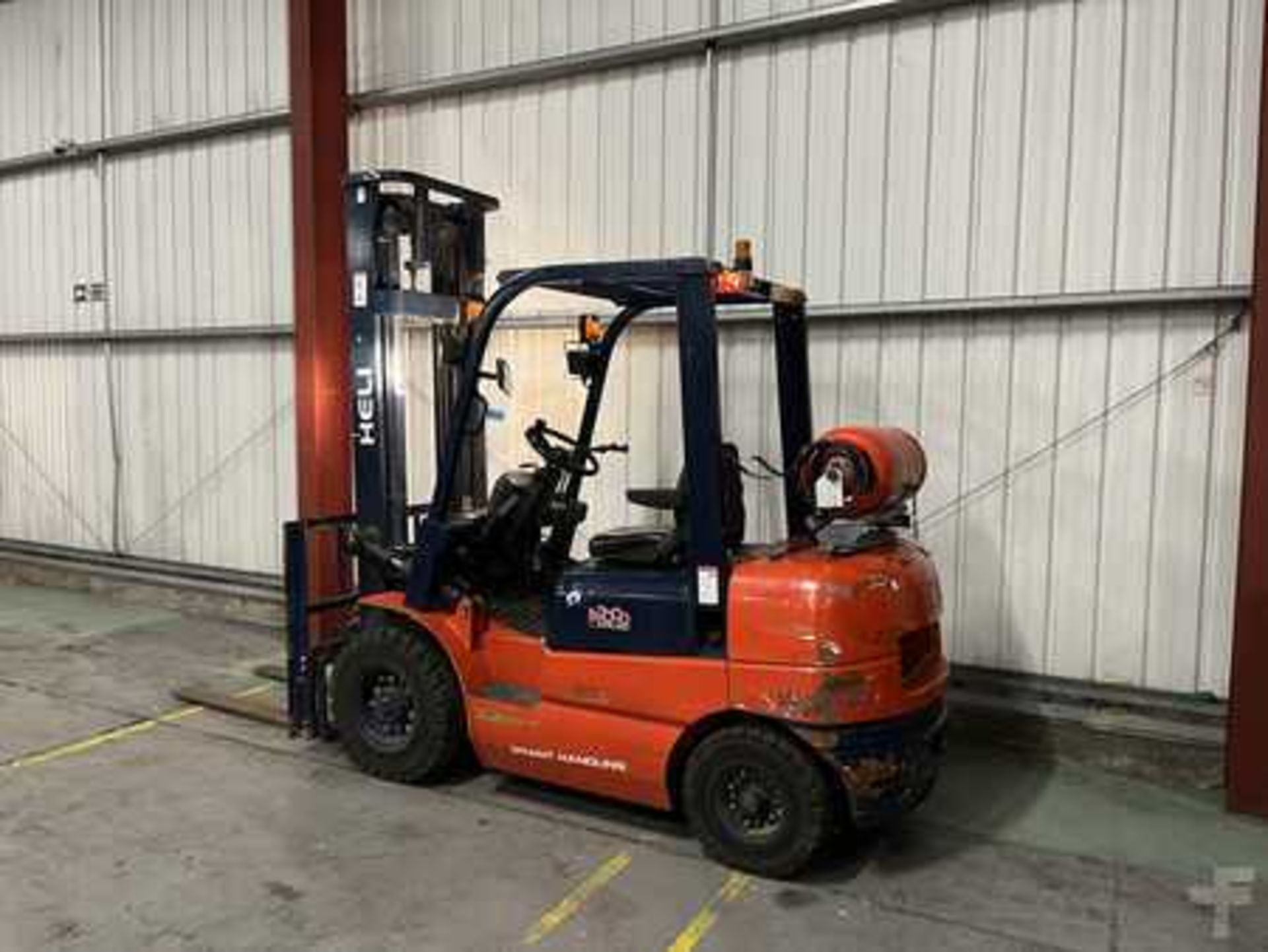 LPG FORKLIFTS HELI HFG25 - Image 2 of 3