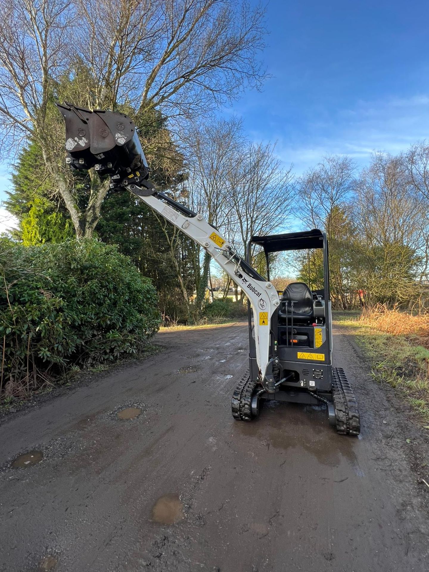 BOBCAT E17 EXPANDABLE TRACKS 530 HOURS - Image 11 of 22