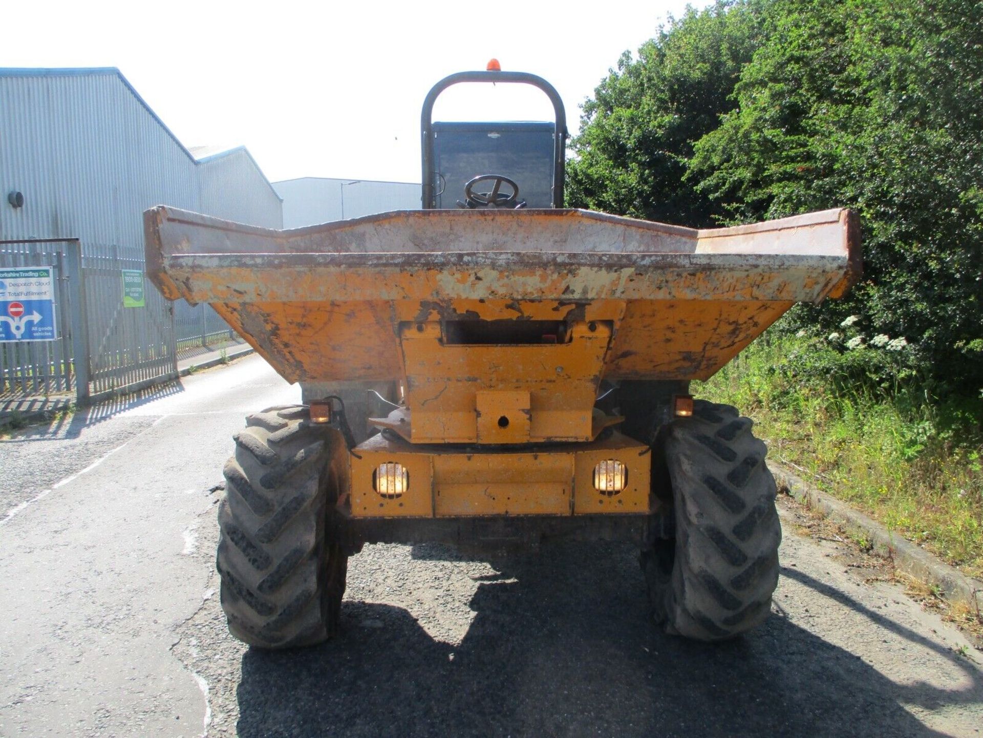 2012 THWAITES 6-TON DUMPER: THE SWIVEL SKIP SPECIALIST - Image 12 of 13