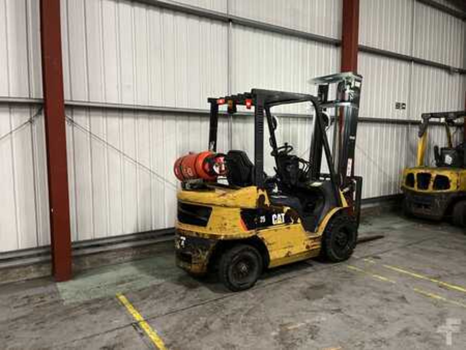 LPG FORKLIFTS CAT LIFT TRUCKS GP25NT - Image 6 of 6