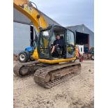 JCB JS130 DIGGER.