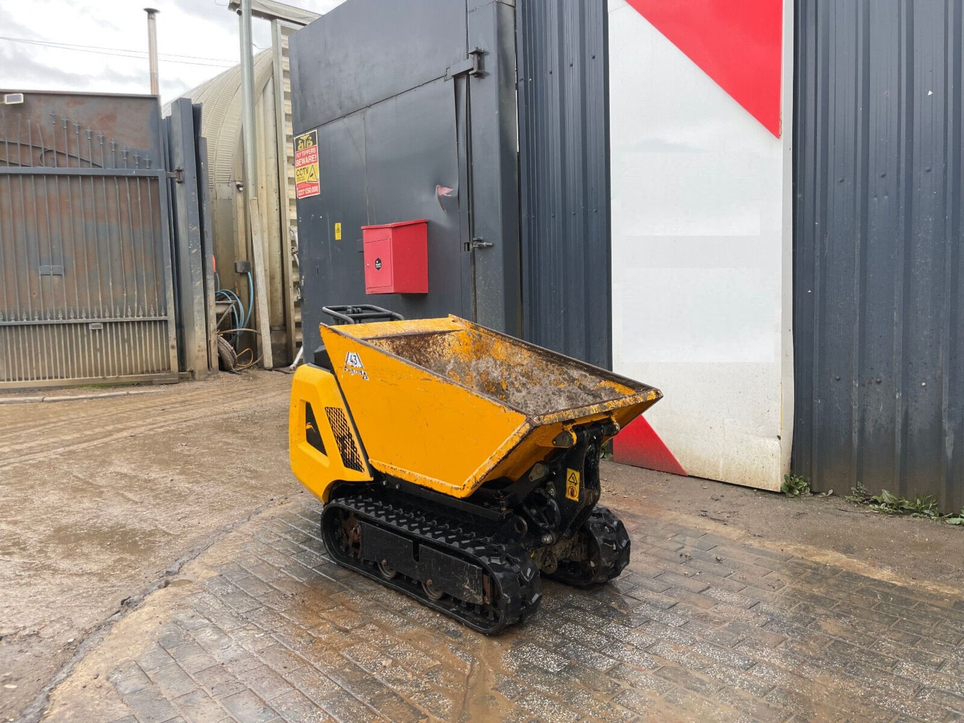 2018 JCB DUMPSTER HTD5: TRACKED MINI DUMPER POWERHOUSE - Image 4 of 9