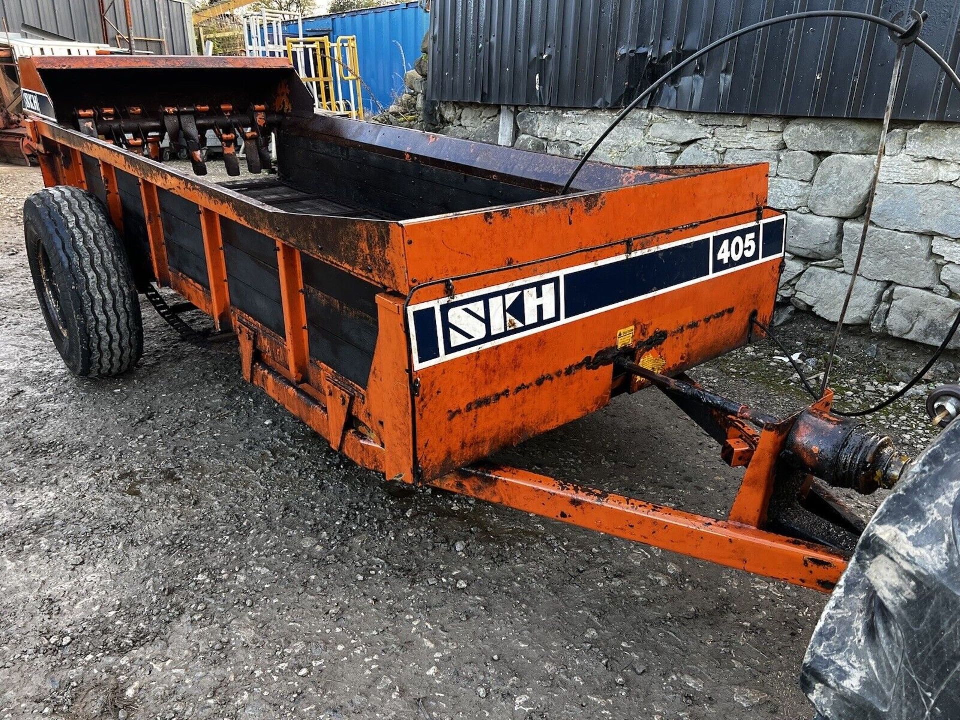 SKH 405 REAR DISCHARGE MUCK SPREADER - Image 2 of 8