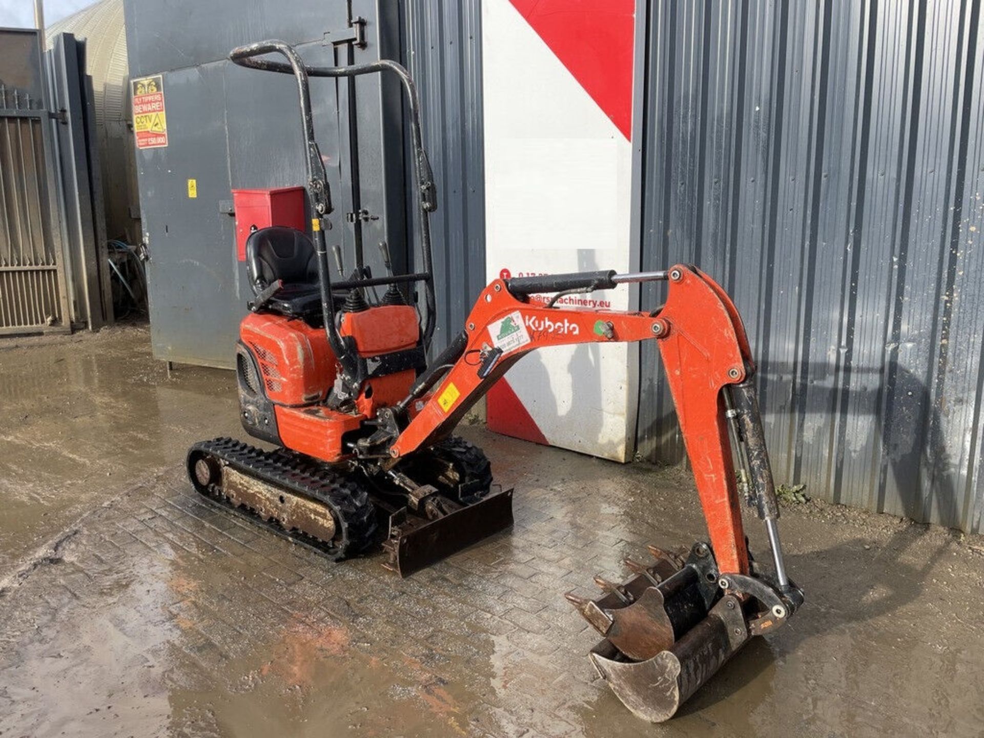 2016 KUBOTA U10-3 MICRO EXCAVATOR +DIGGER 2 BUCKETS