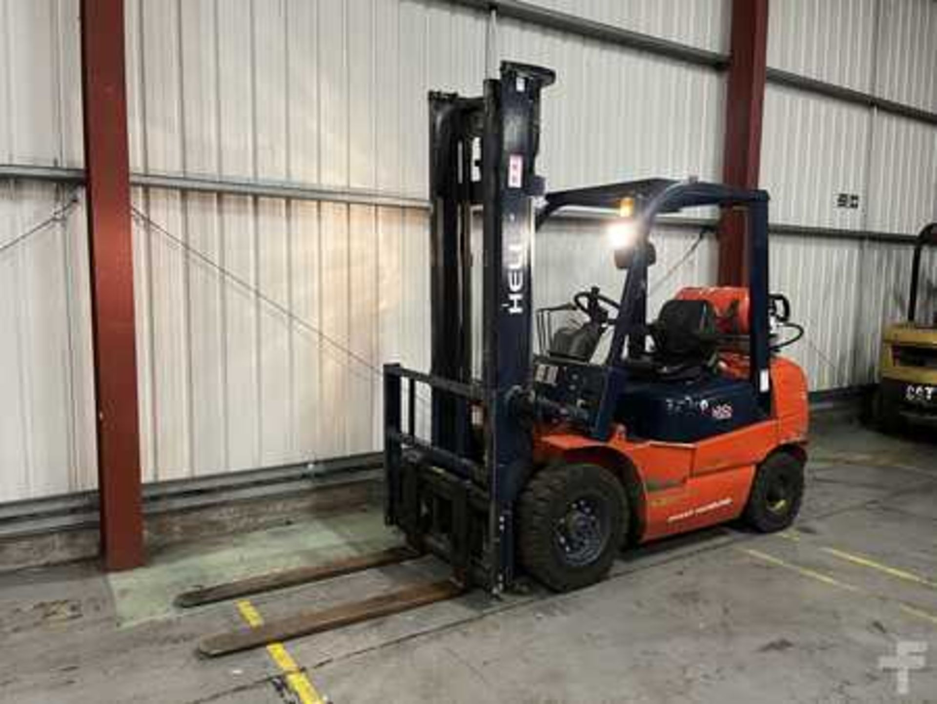 LPG FORKLIFTS HELI HFG25 - Image 3 of 3