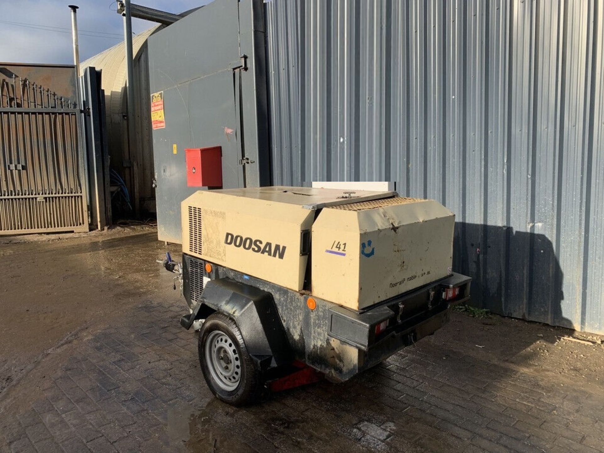 YANMAR BRILLIANCE: 2015 DOOSAN 7/41 COMPRESSOR - 35.0 KW MIGHT