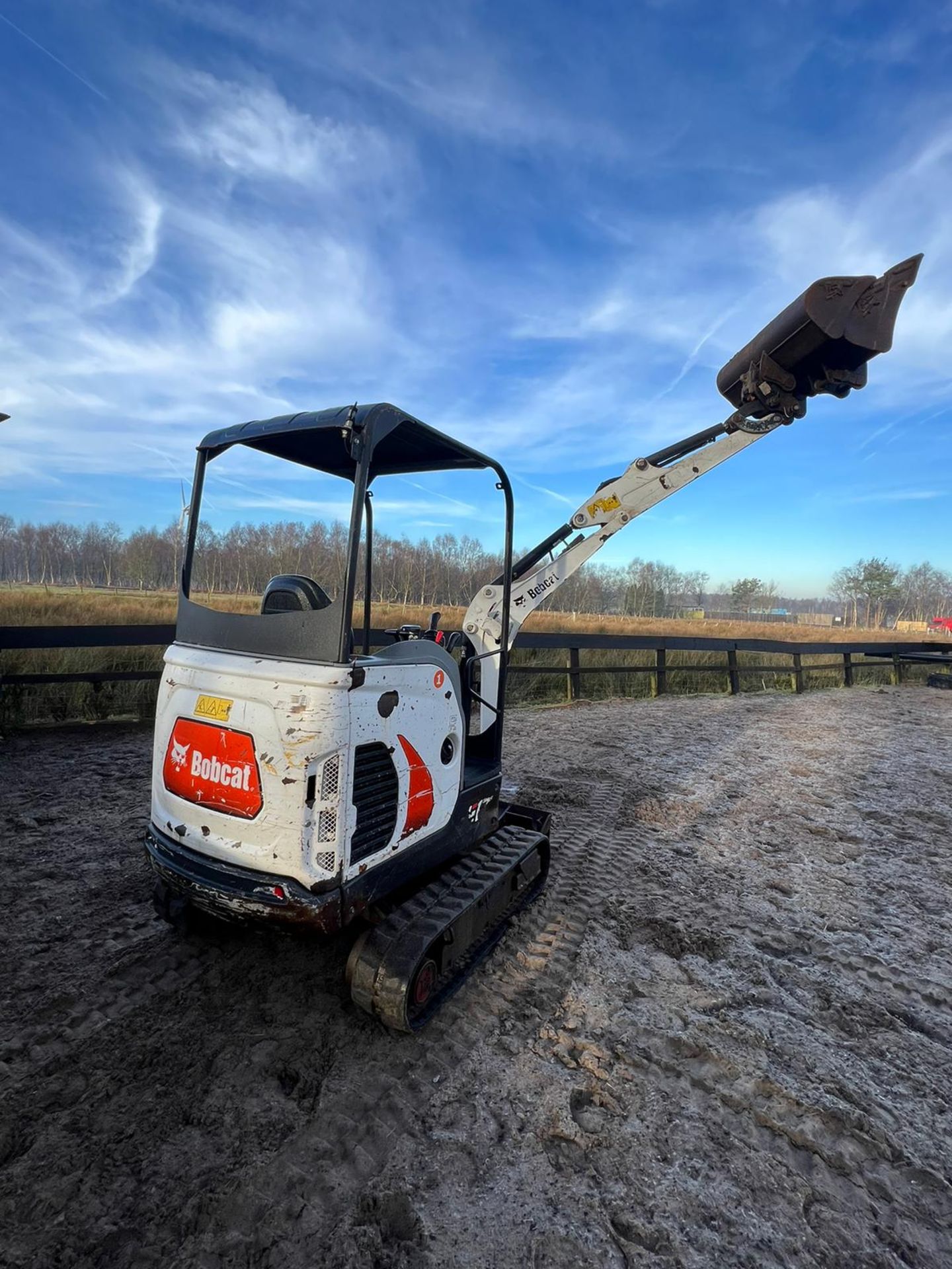 2021 BOBCAT E17 MINI DIGGER EXCAVATOR TRACK MACHINE 1.7 TON ! 3 BUCKETS - Image 8 of 20