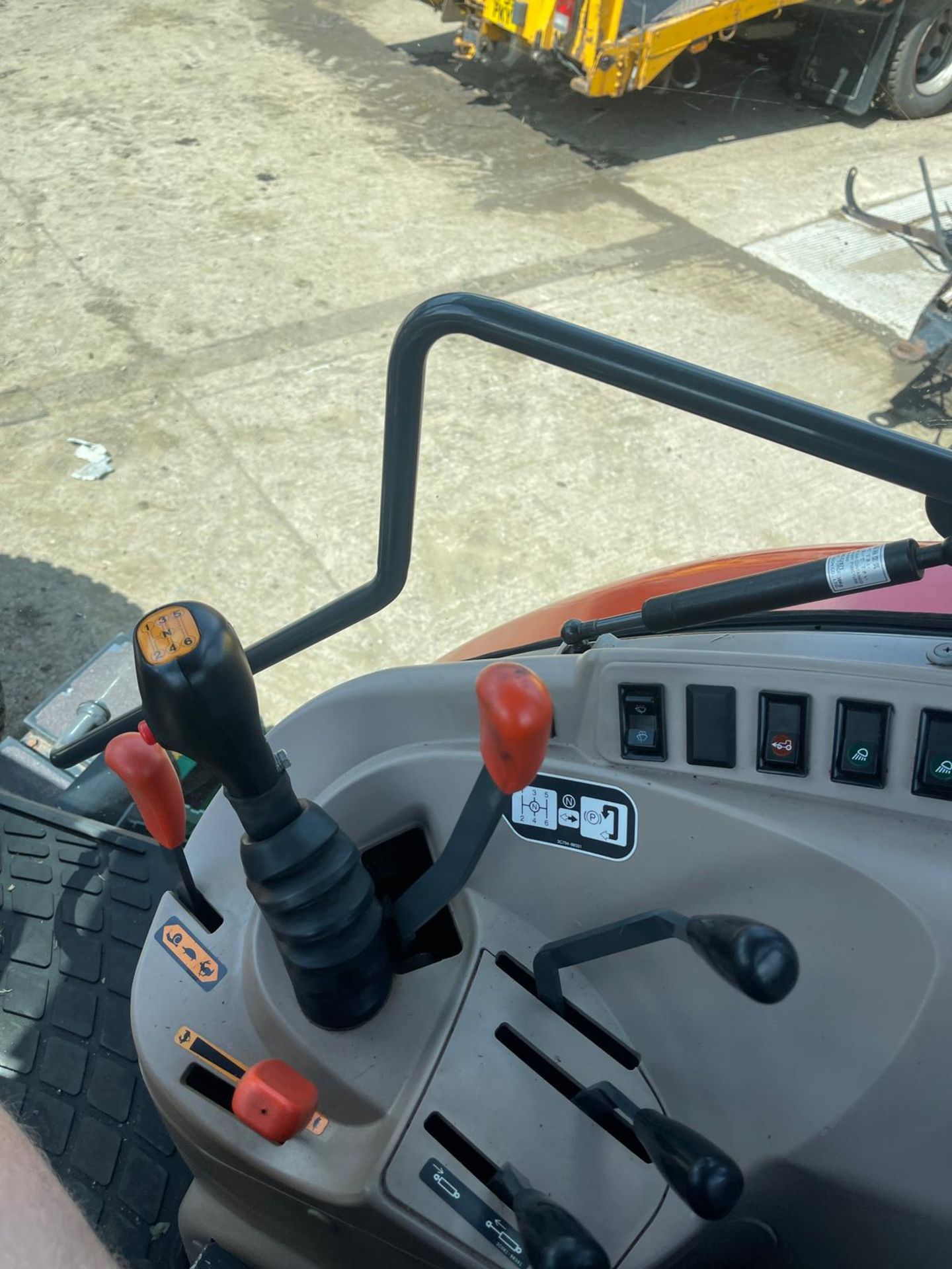 2012 KUBOTA M8450 TRACTOR MOWERS - Image 12 of 15