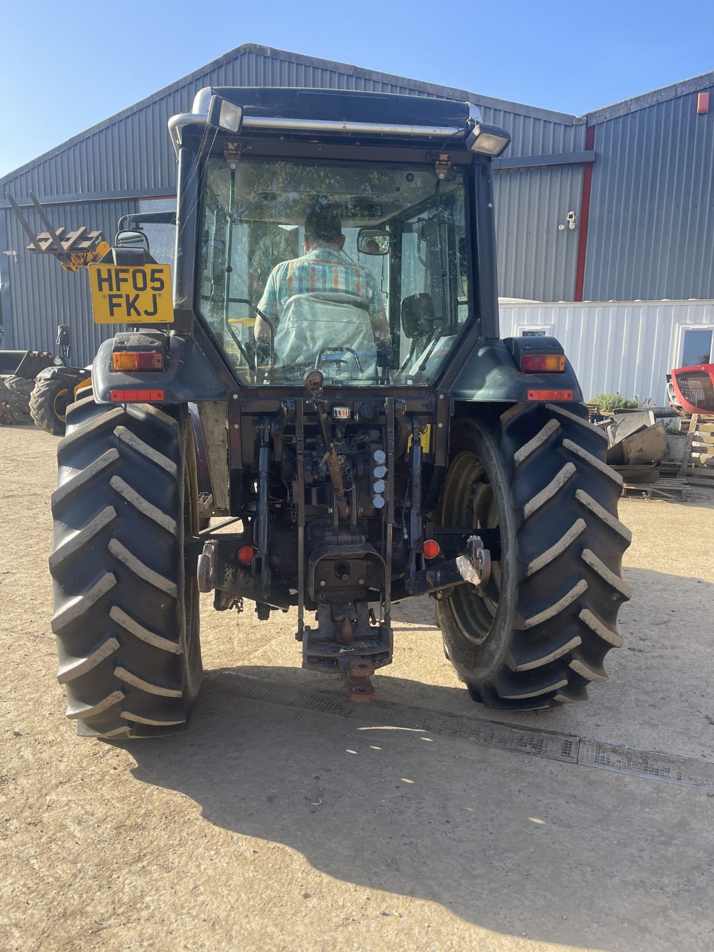 MASSEY FERGUSON 4445 TRACTOR - Image 4 of 11