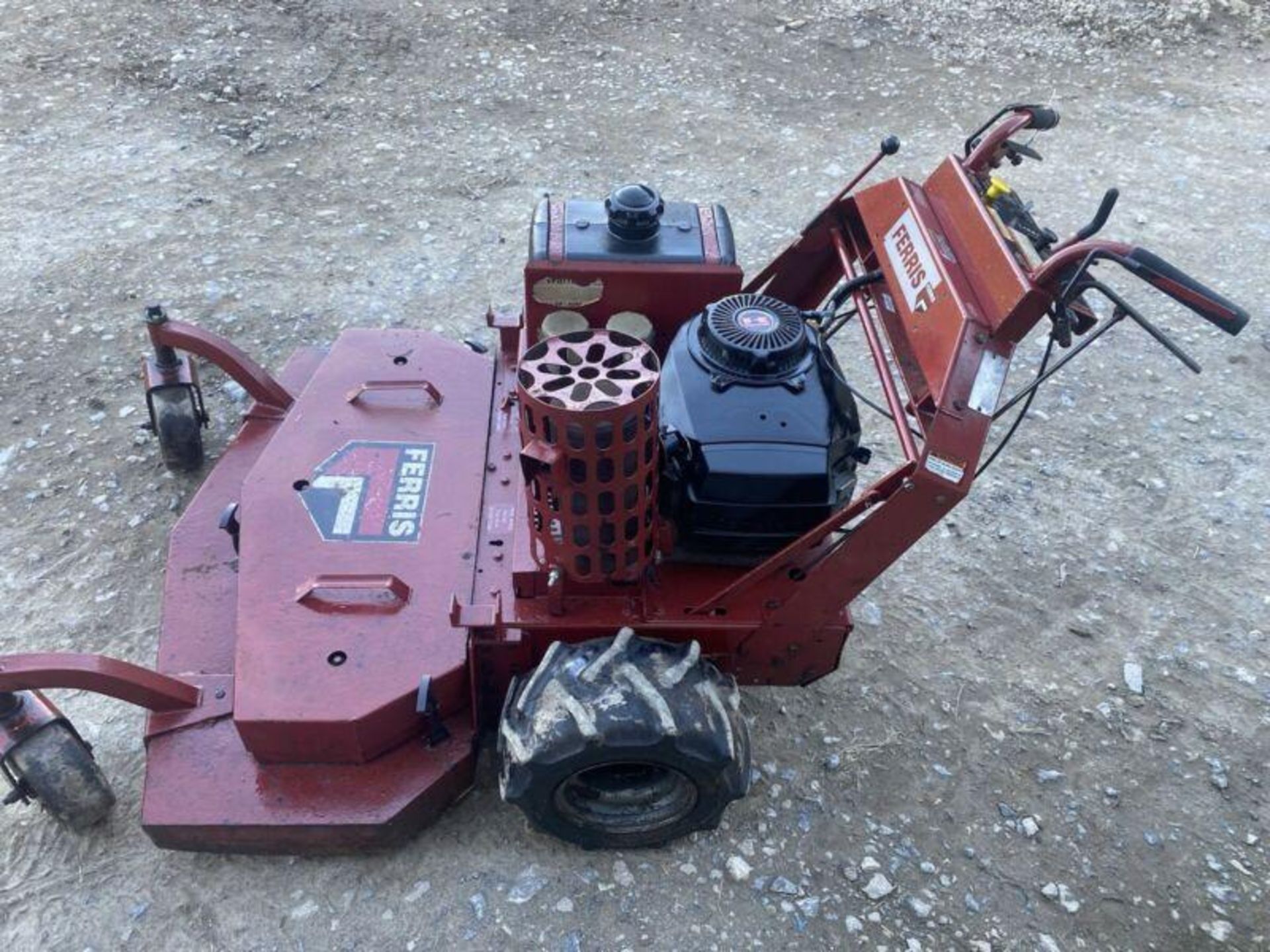 "FERRIS HYDROWALK 48" COMMERCIAL GRASS CUTTER: READY TO WORK - Image 4 of 7