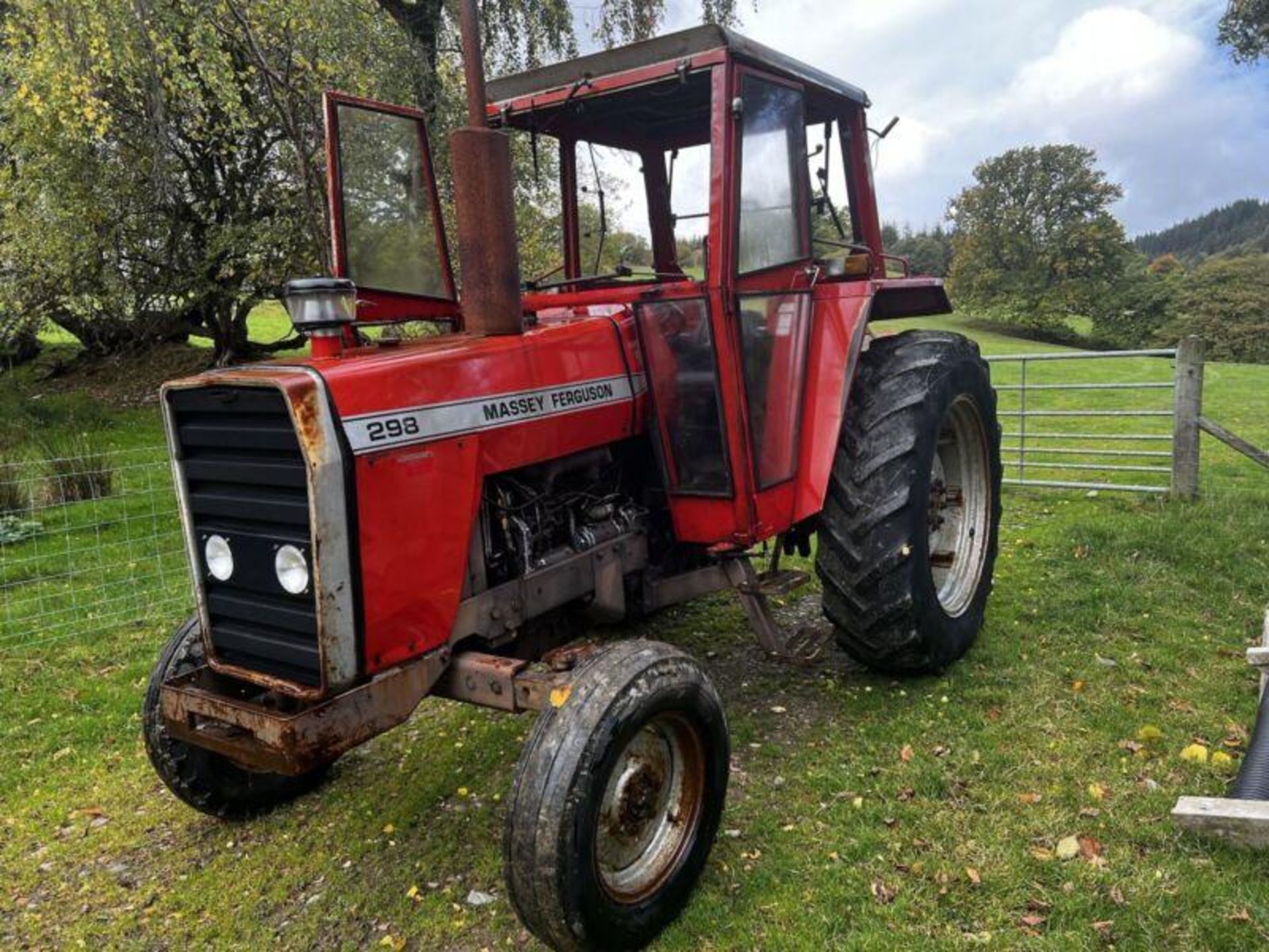 MASSEY FERGUSON 298: PROVEN 2WD FARM TRACTOR