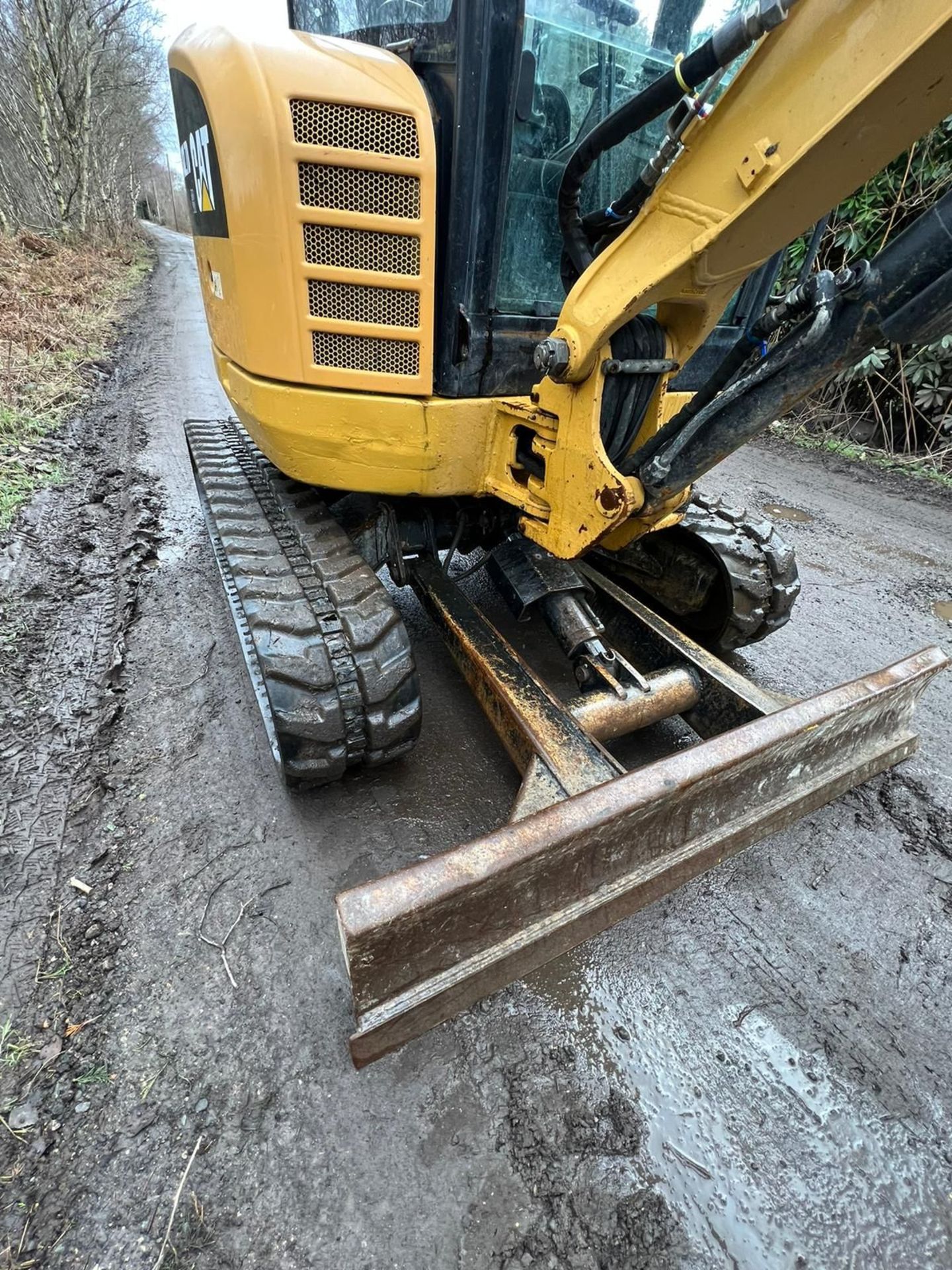 CAT 302.7D MINI DIGGER EXCAVATOR FULL CAB 2.7 TON TRACK MACHINE CATERPILLAR - Image 8 of 18