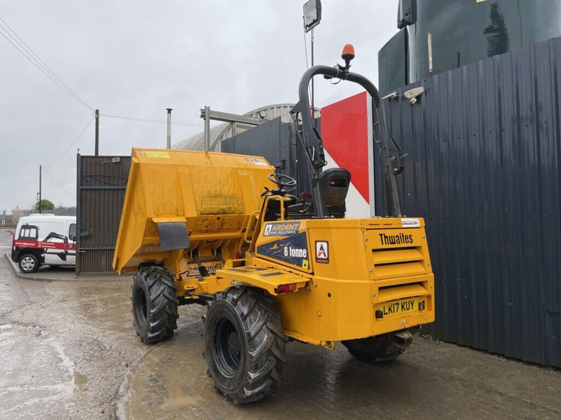 2017 THWAITES 6-TON DUMPER: POWER, PRECISION, PERFORMANCE