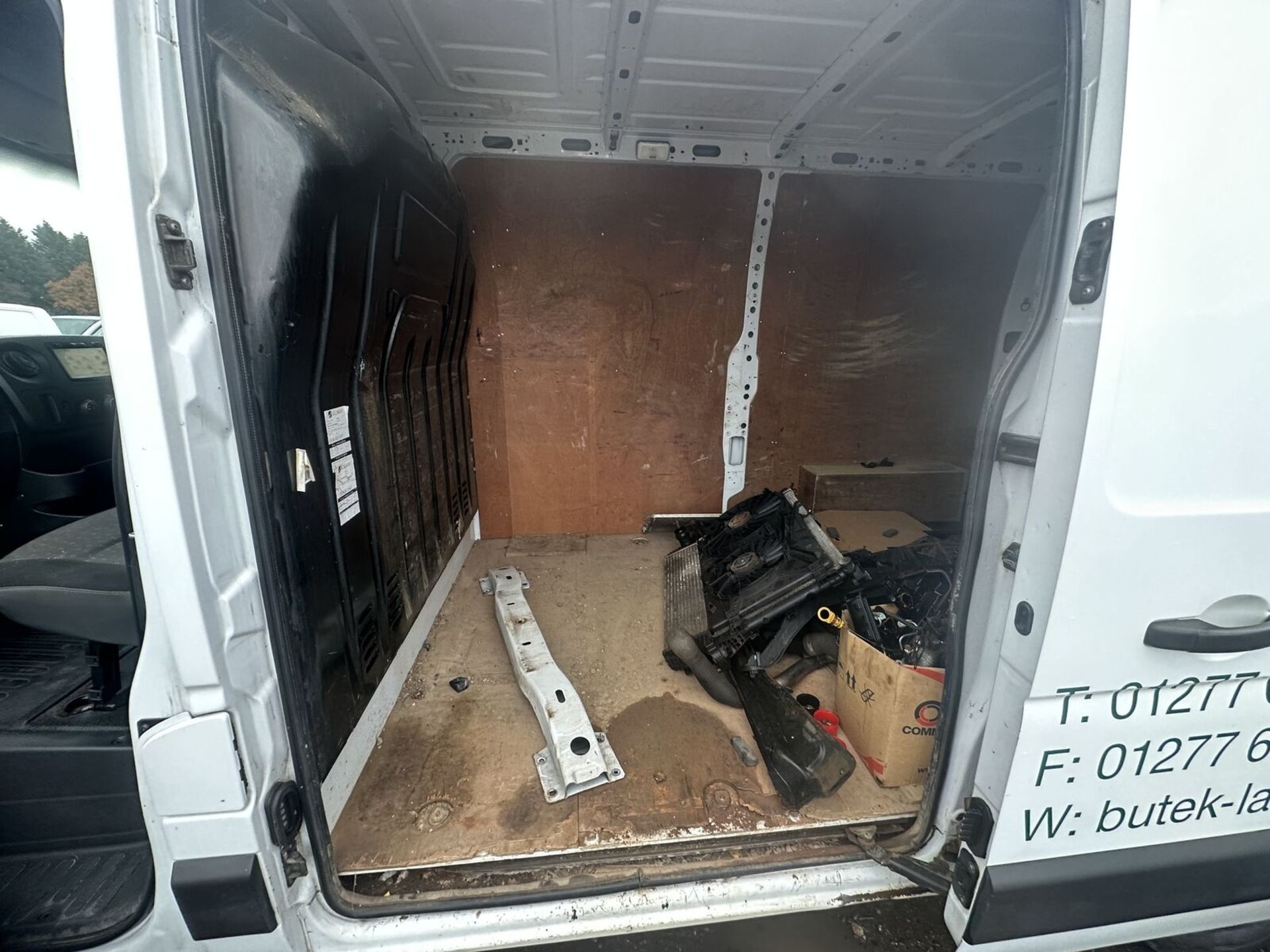 VAN REJUVENATION: VAUXHALL MOVANO REPAIR PROJECT >>--NO VAT ON HAMMER--<< - Image 12 of 23