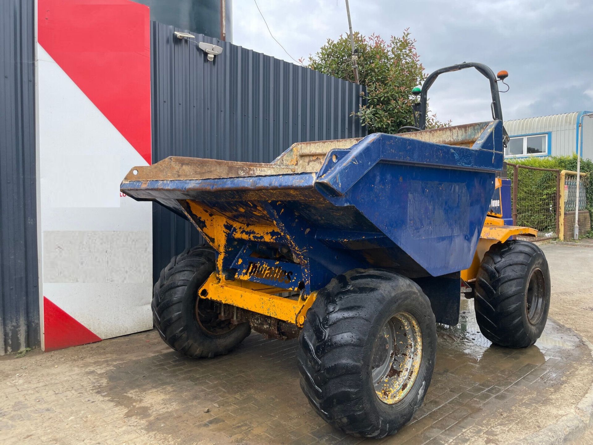 2016 THWAITES 9 TONNE DUMPER: ROBUST PERFORMANCE WITH 5622 HOURS - Image 12 of 12