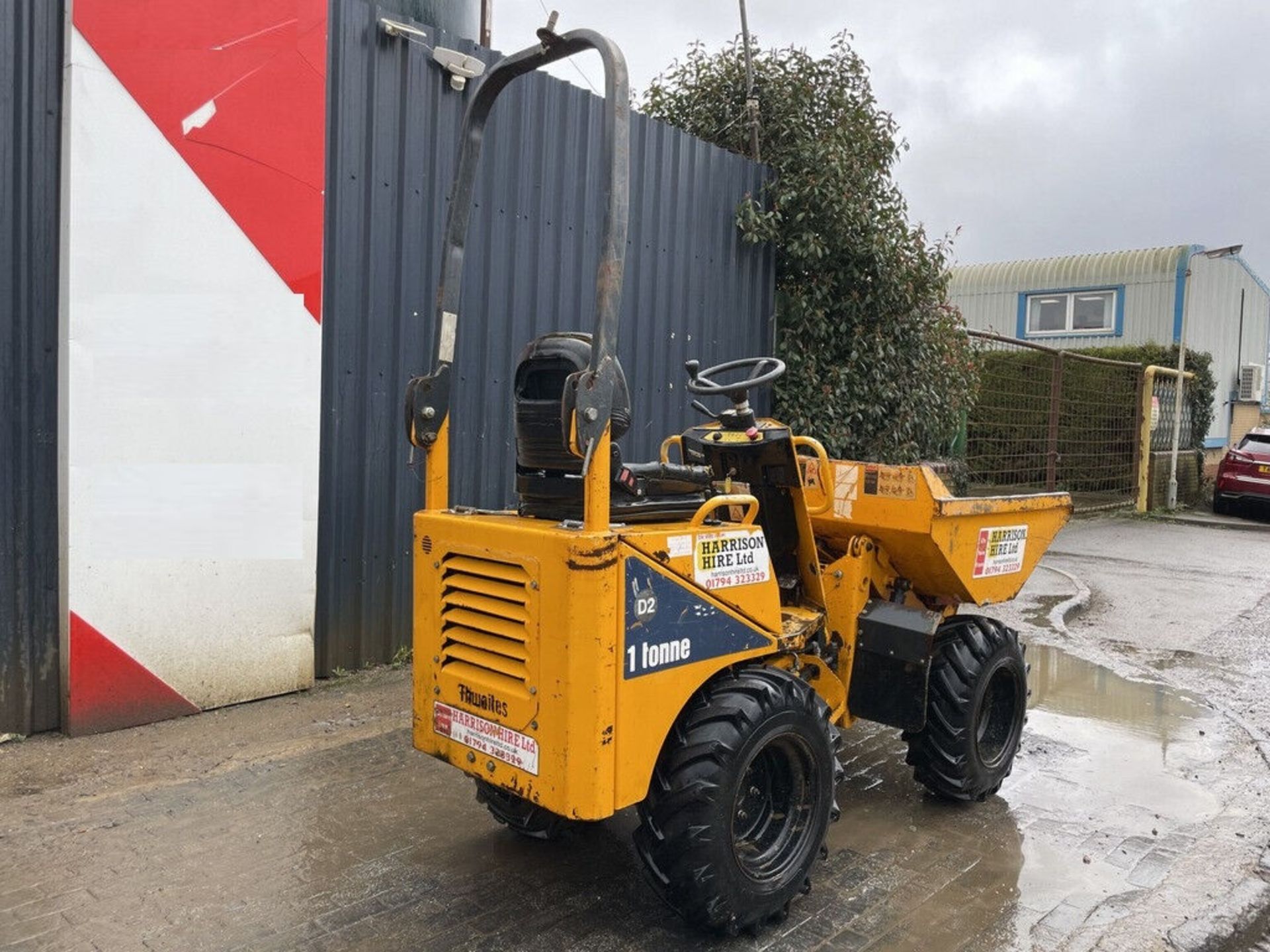 2013 THWAITES 1 TONNE DUMPER - Image 2 of 11