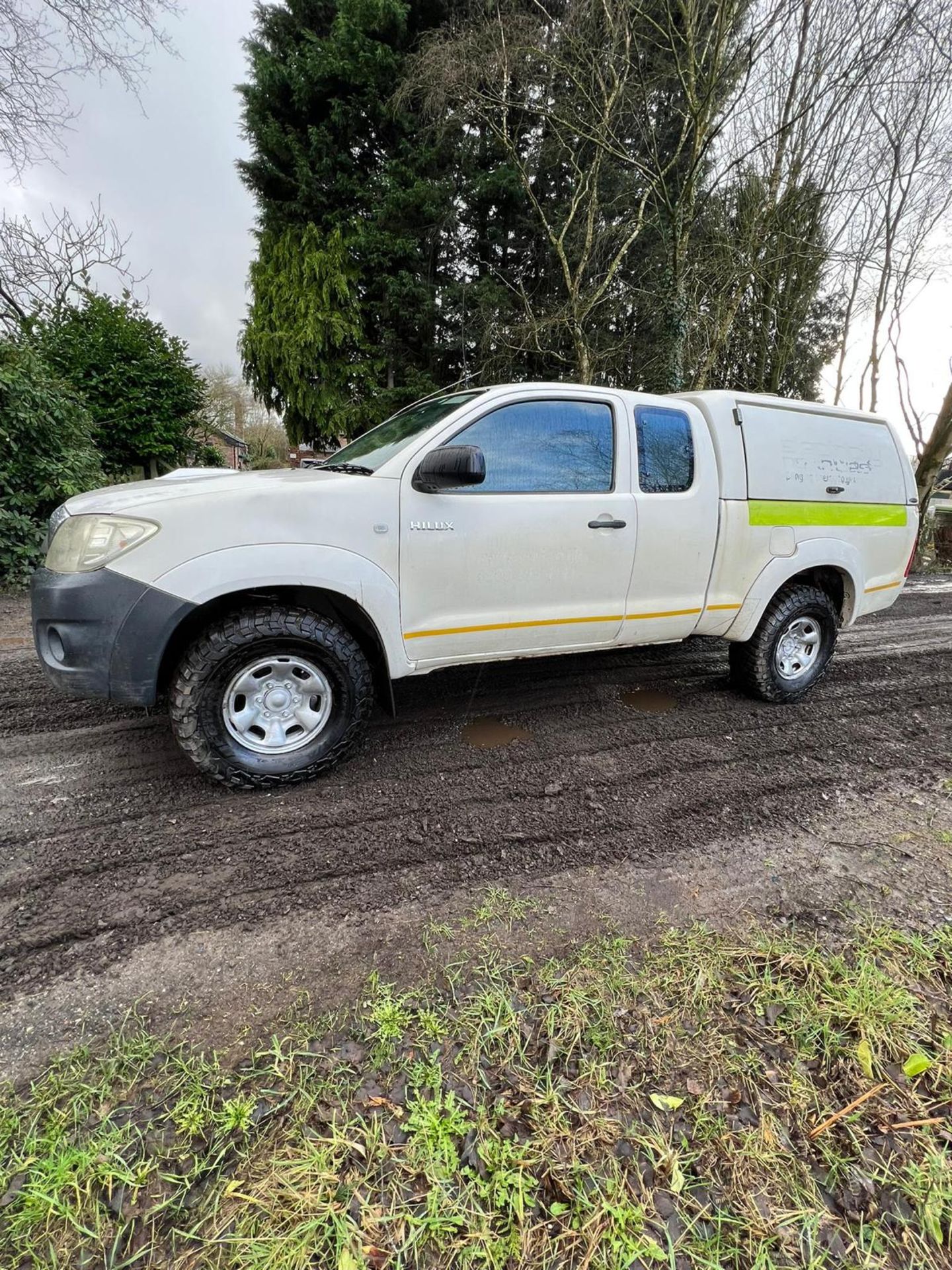 TOYOTA HILUX KING CAB 2010 EX COUNCIL - Image 2 of 16