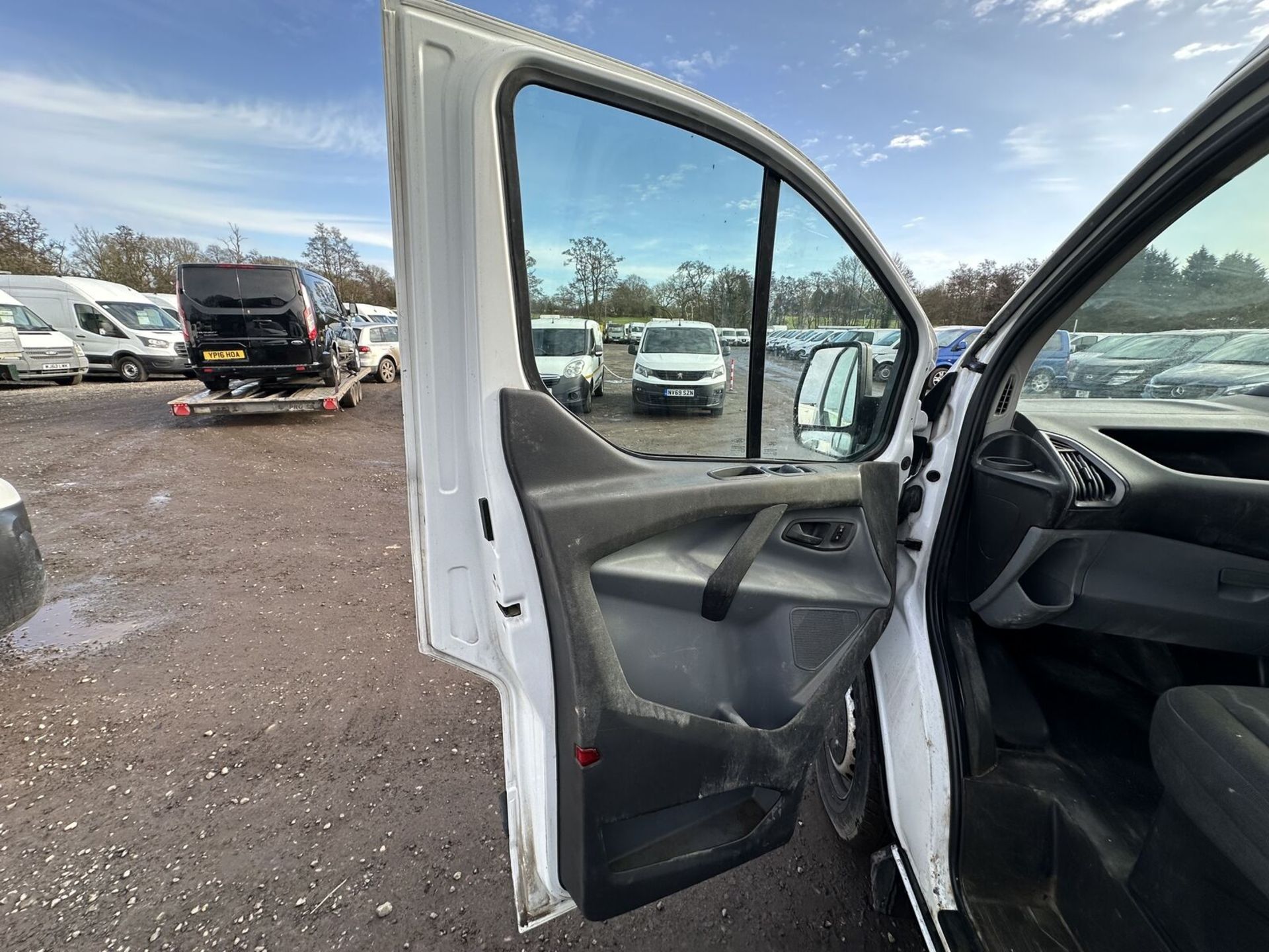 DEPENDABLE FORD TRANSIT: HIGH ROOF VAN 2.0 TDCI - Image 18 of 20