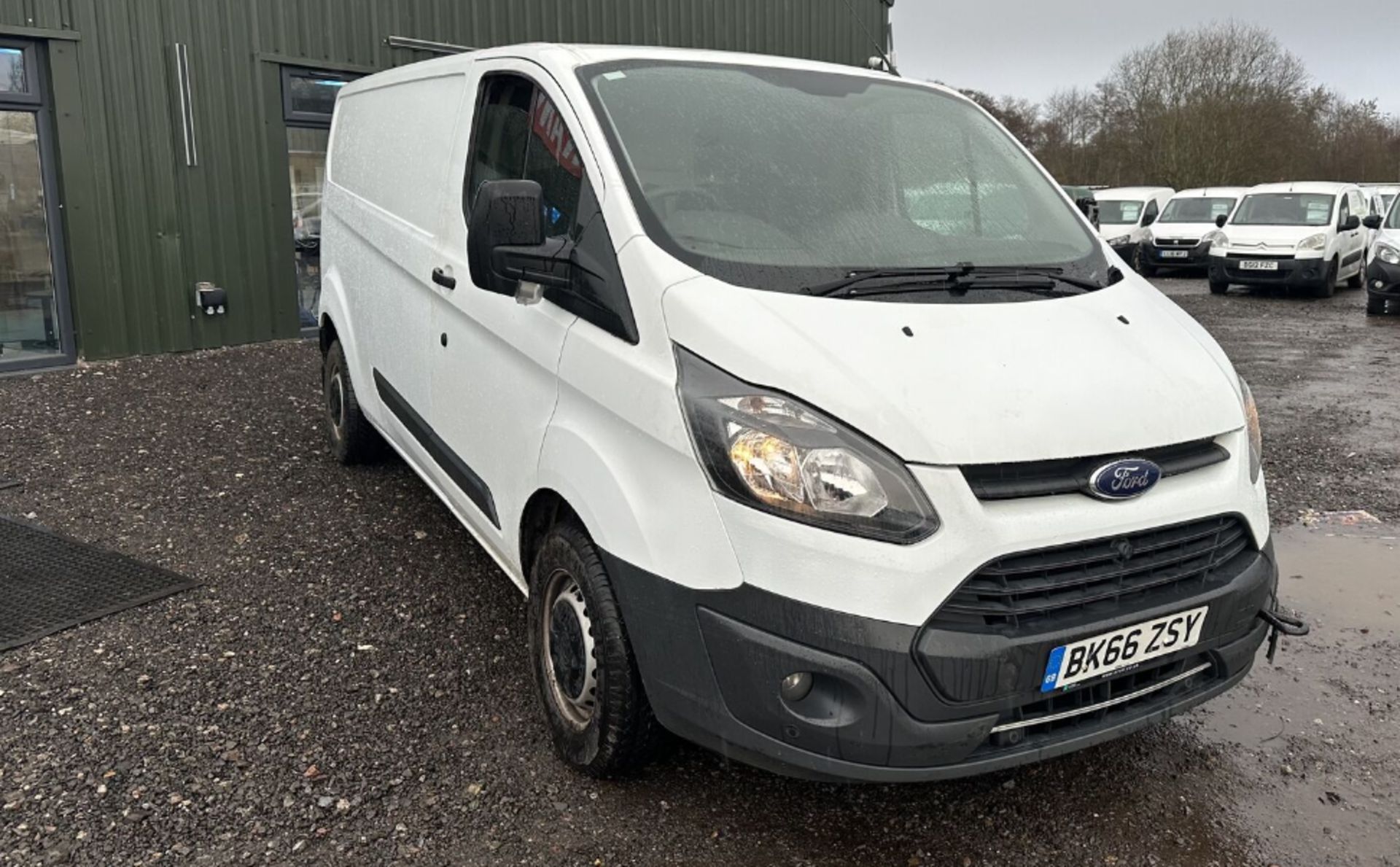 SMOOTH RIDE: 66 PLATE FORD TRANSIT CUSTOM EURO 6 >>--NO VAT ON HAMMER--<< - Image 10 of 19