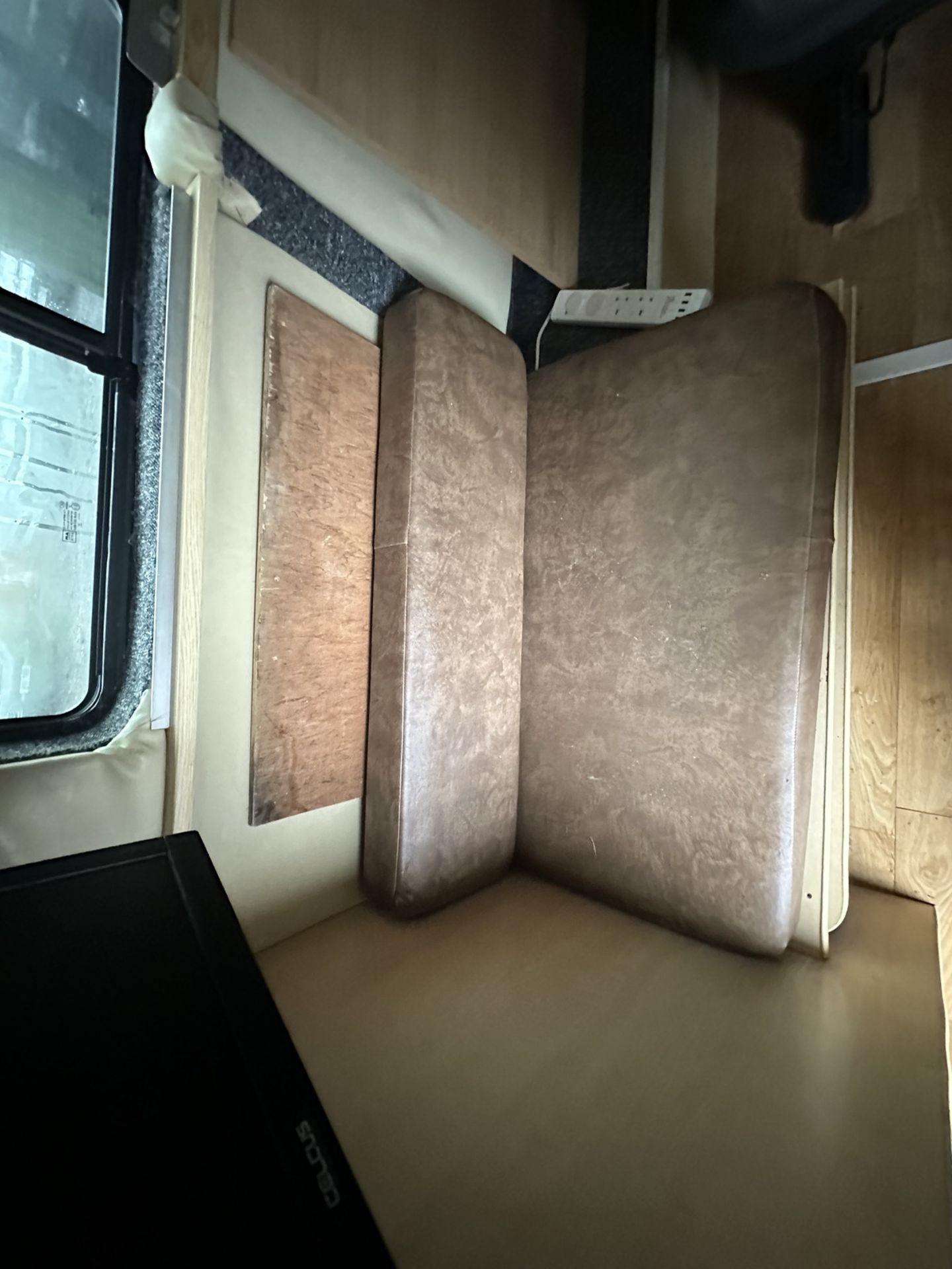 ULTIMATE WANDERLUST: 1999 MERCEDES SPRINTER MOTORHOME >>--NO VAT ON HAMMER--<< - Image 12 of 15