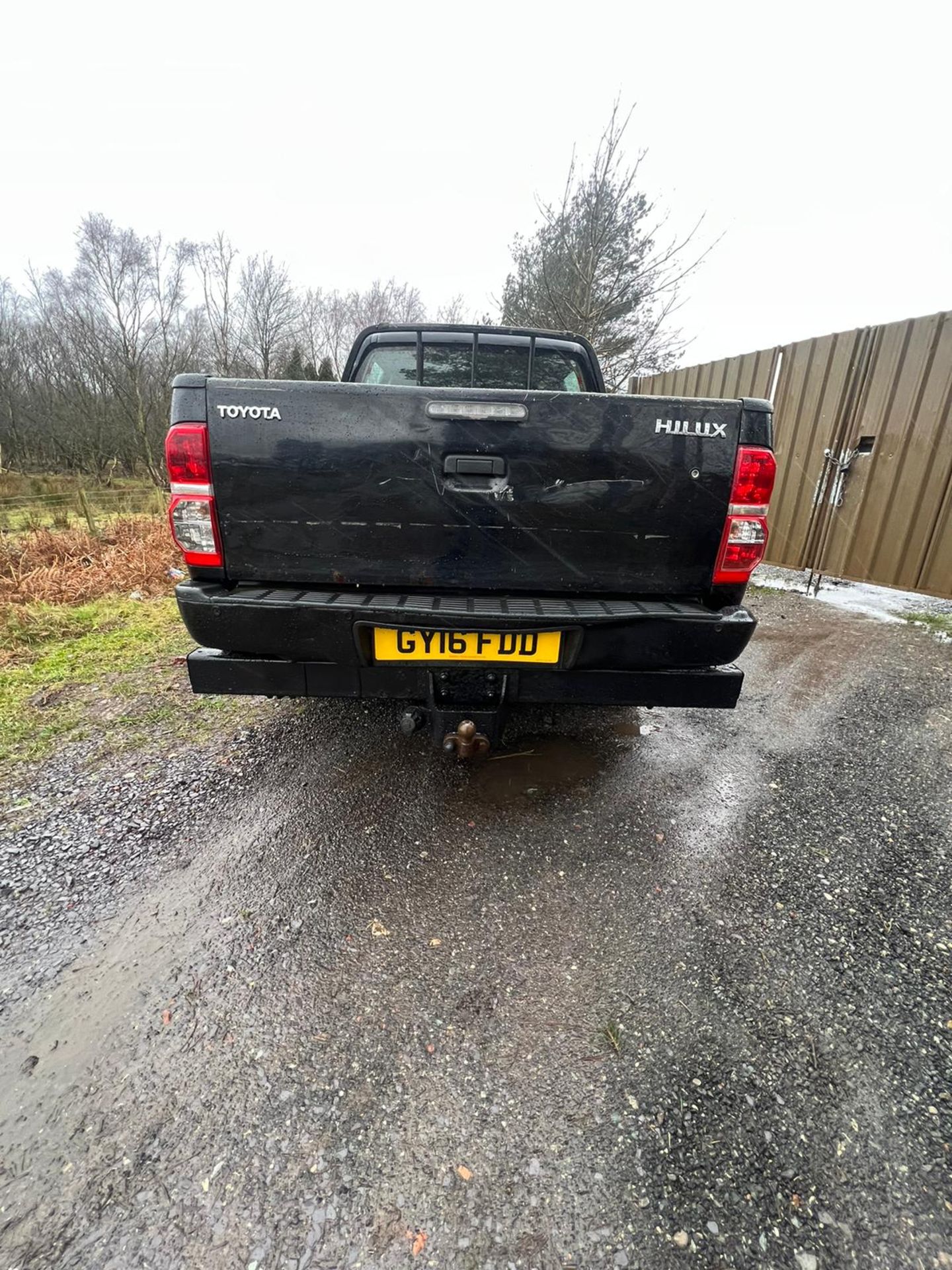 2016 TOYOTA HILUX ACTIVE 2X4 4X4 + DIFF LOCK - Image 7 of 22