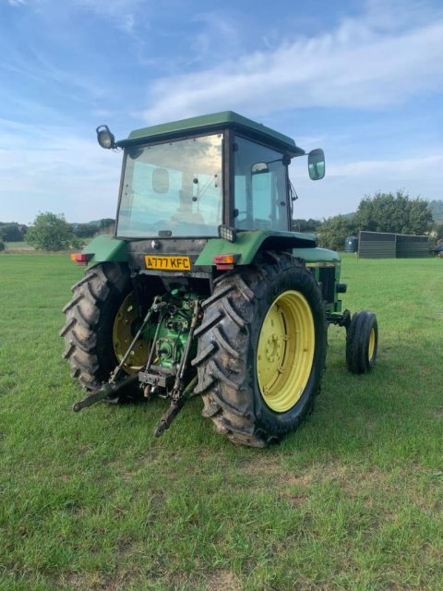 JOHN DEERE 3040 TRACTOR - Image 2 of 9