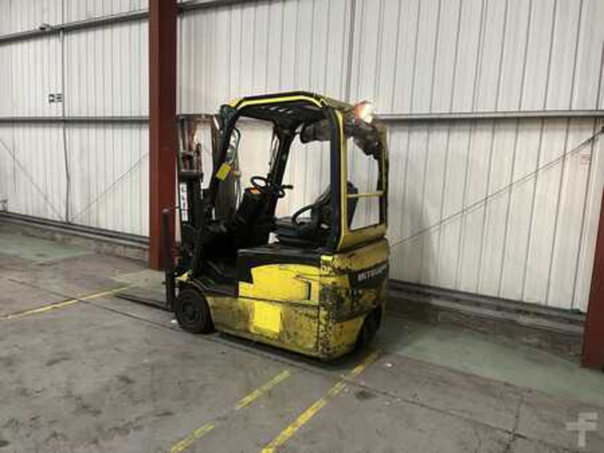 ELECTRIC - 3 WHEELS CAT LIFT TRUCKS FB16NT - Image 5 of 6