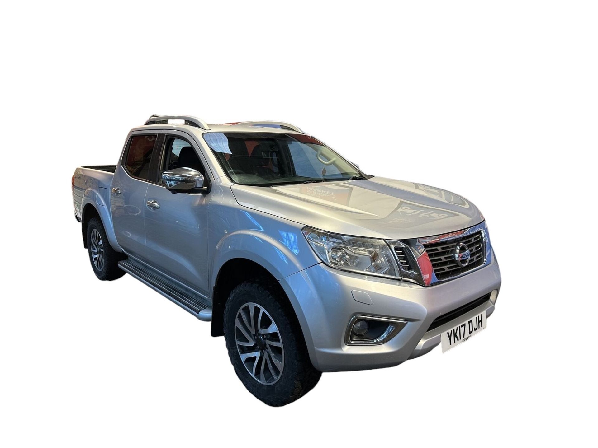 >>--NO VAT ON HAMMER--<< 2017 NISSAN NAVARA TEKNA: SILVER 4X4, EURO 6, PRISTINE CONDITION - Image 3 of 14