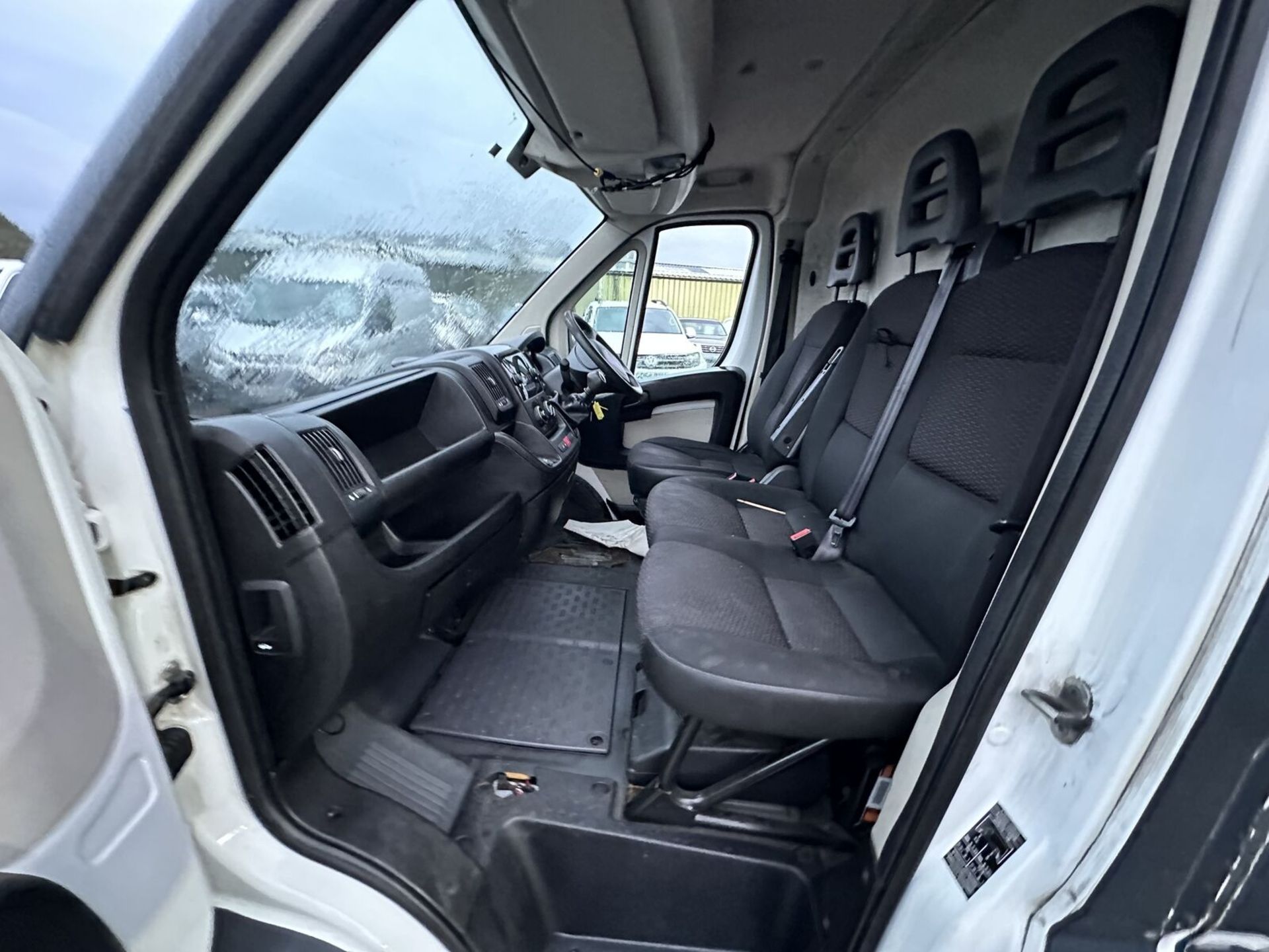 UNIQUE OPPORTUNITY: 2015 PEUGEOT BOXER XLWB HIGH TOP, SPARES OR REPAIR >>--NO VAT ON HAMMER--<< - Image 17 of 18