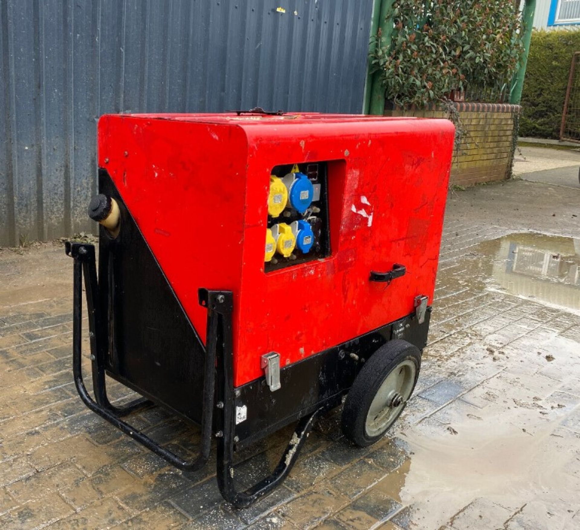 GENERATOR PRAMAC P6000 SILENT - Image 2 of 10