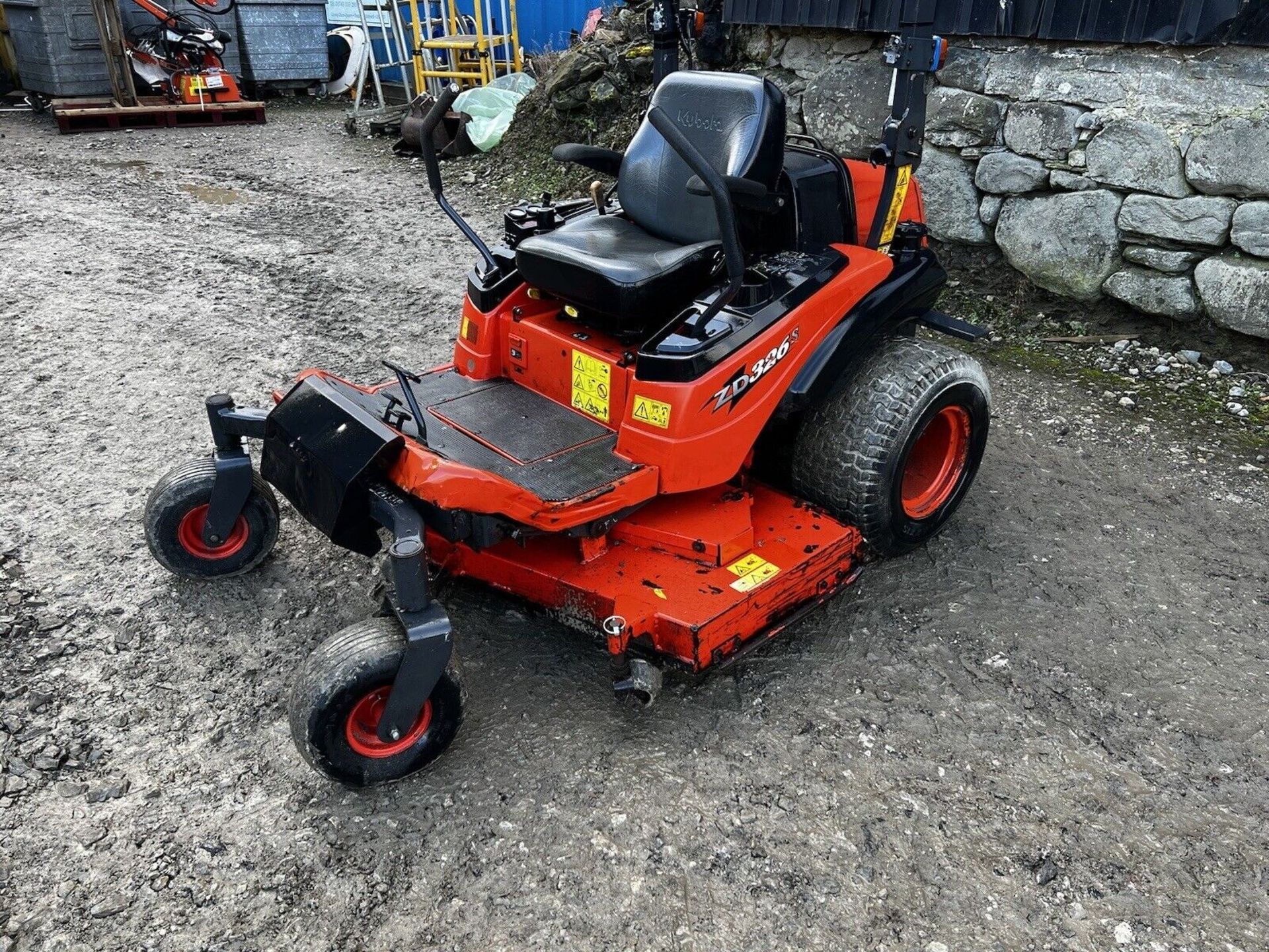 KUBOTA ZD 326 S ZERO TURN LAWN MOWER - Image 8 of 8