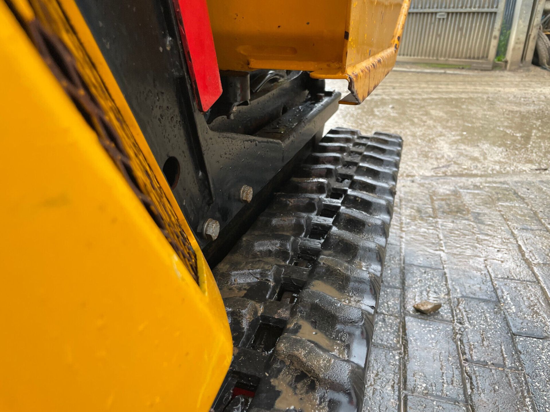 2018 JCB DUMPSTER HTD5: TRACKED MINI DUMPER POWERHOUSE - Image 8 of 9