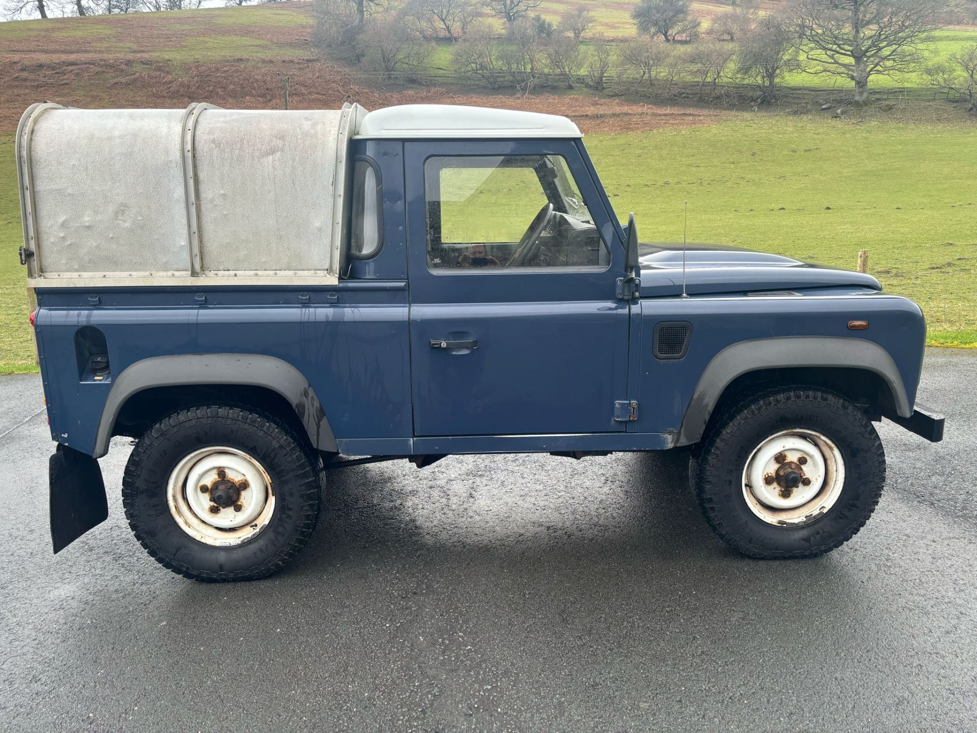 LAND ROVER DEFENDER 90 TRUCK CAB 4X4 4WD 2011 TDCI 4WD 107K - Image 2 of 11