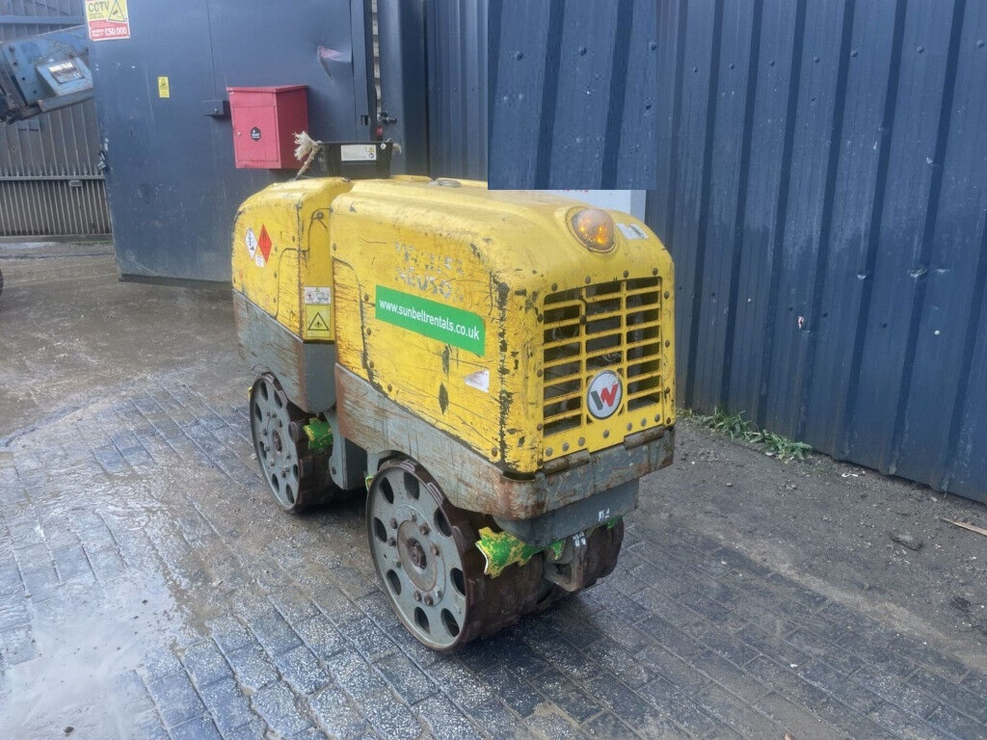 2015 WACKER NEUSON RT ROLLER: TRENCH MASTERY WITH 315 HRS - Image 2 of 6