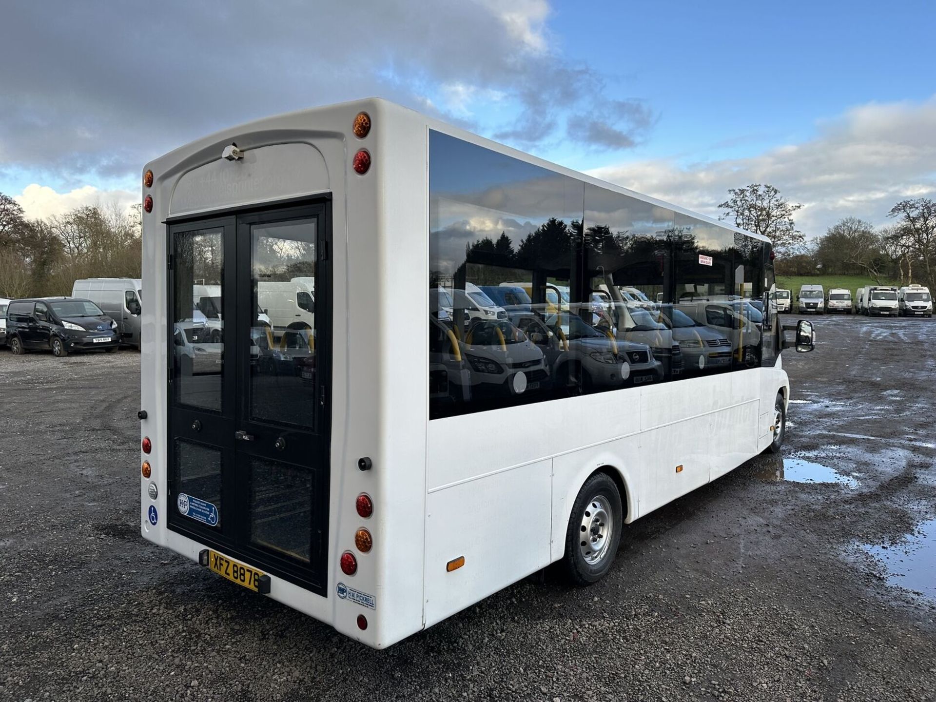 ROAD-READY CHARM: 2015 FIAT DUCATO MAXI MINIBUS CAMPER - IMMACULATE - Image 3 of 19