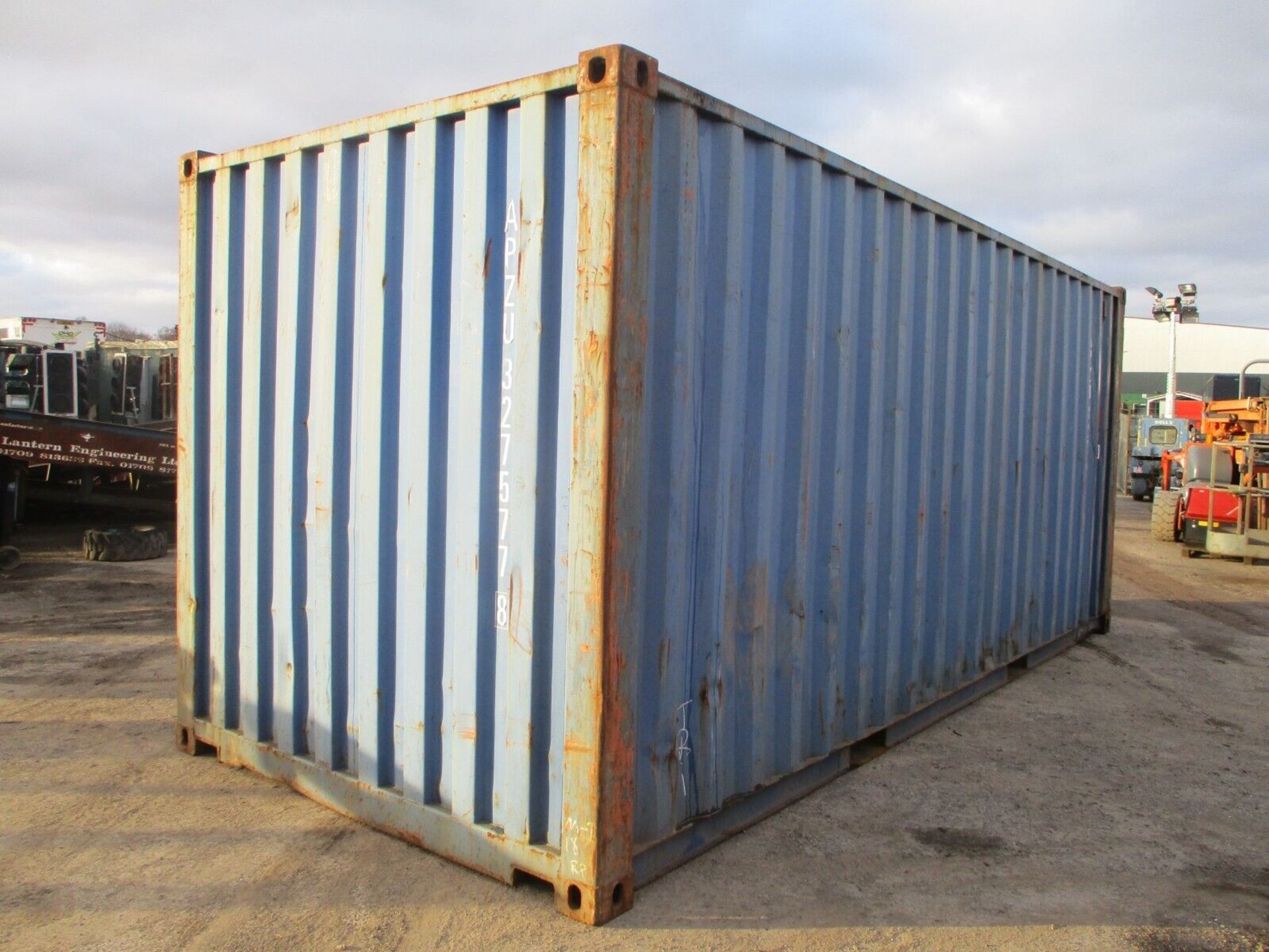 SHIPPING CONTAINER 20 FEET LONG X 8 FEET WIDE - Image 7 of 9