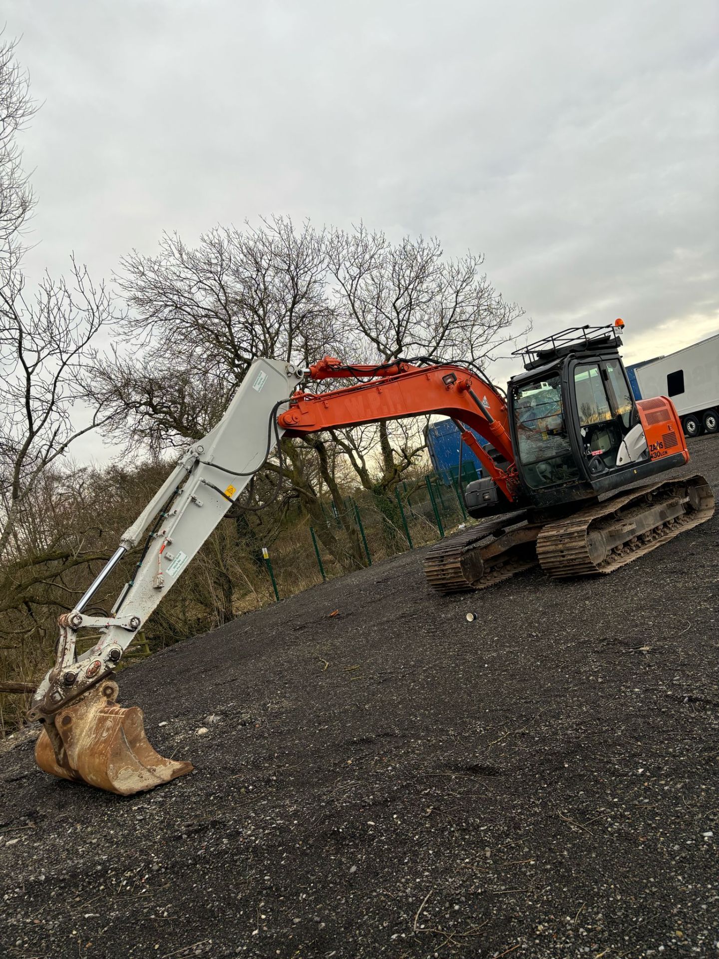 013 HITACHI ZX130LCN-5B 9785 HOURS - Image 5 of 12