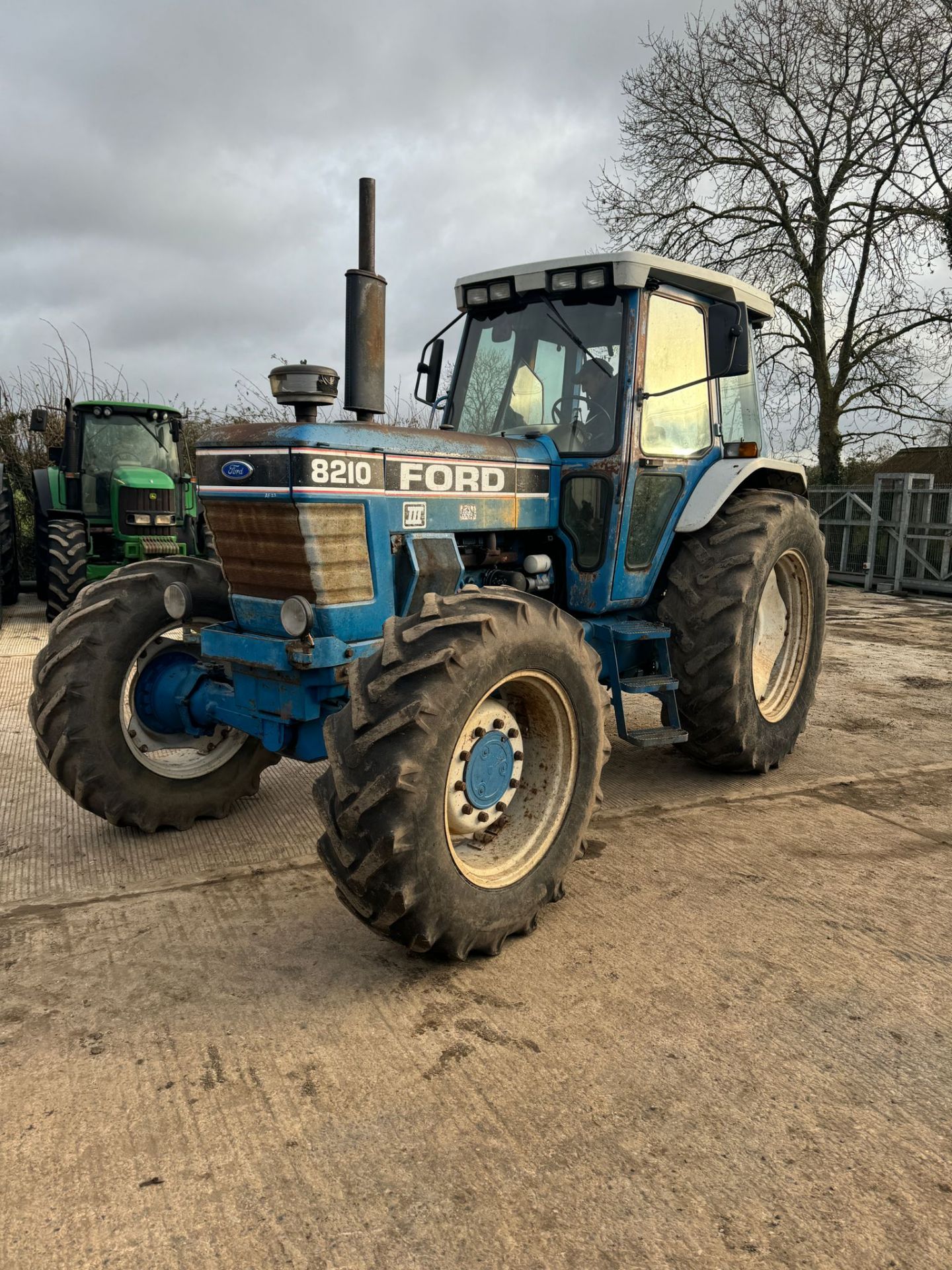 FORD 8210 TRACTOR