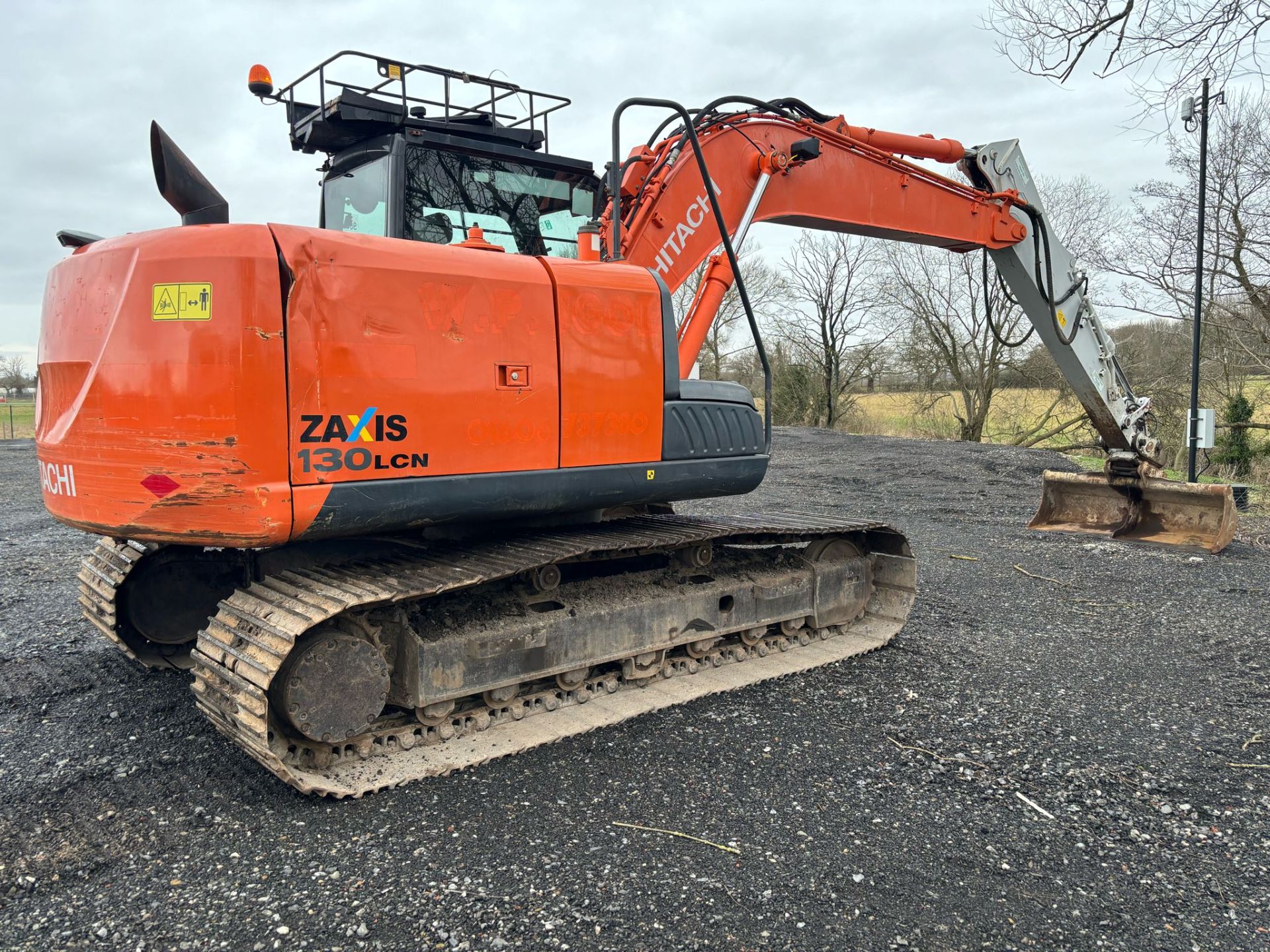 013 HITACHI ZX130LCN-5B 9785 HOURS - Image 2 of 12