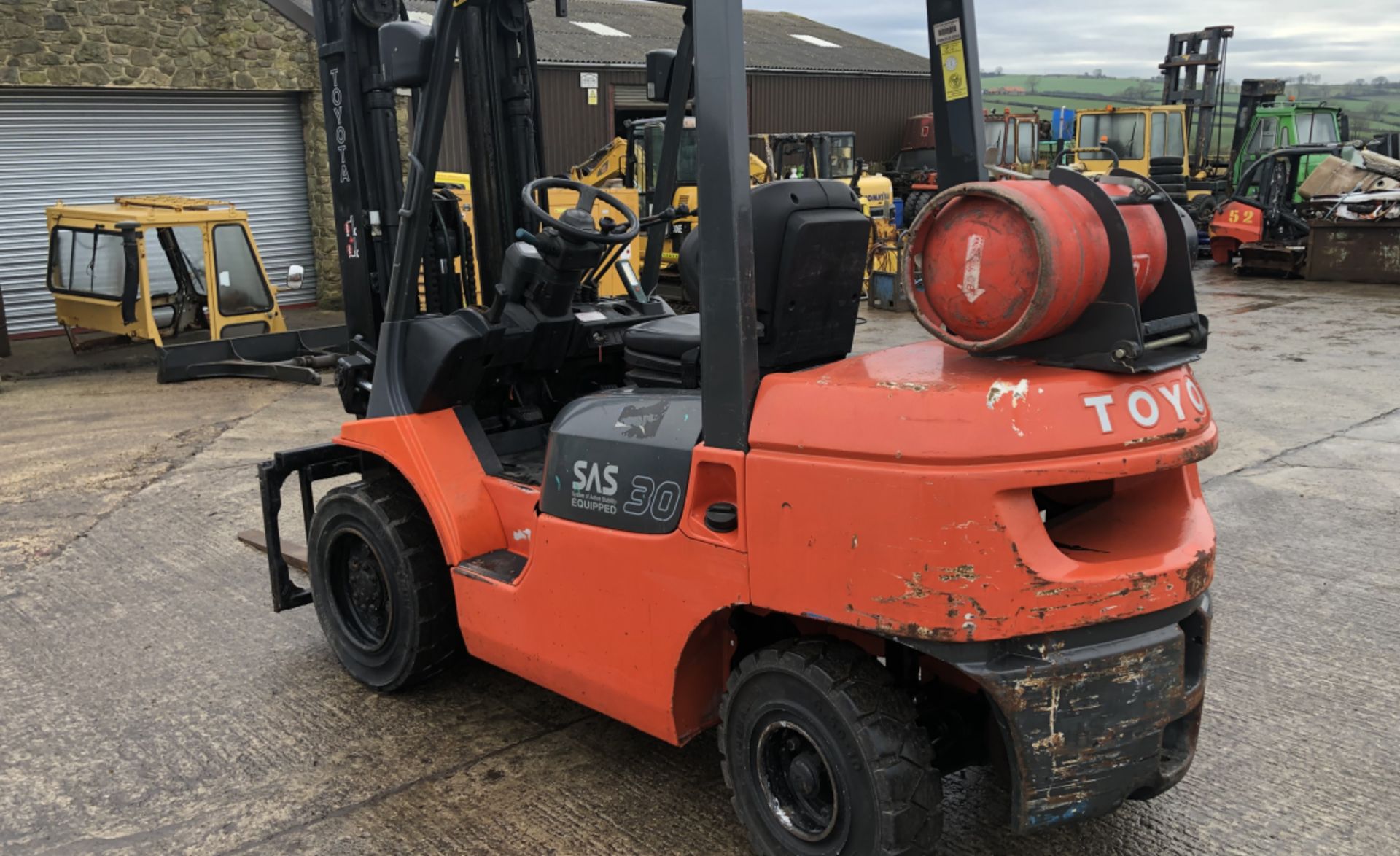 TOYOTA FG 30(3 TON) DIESEL FORKLIFT - Image 4 of 8