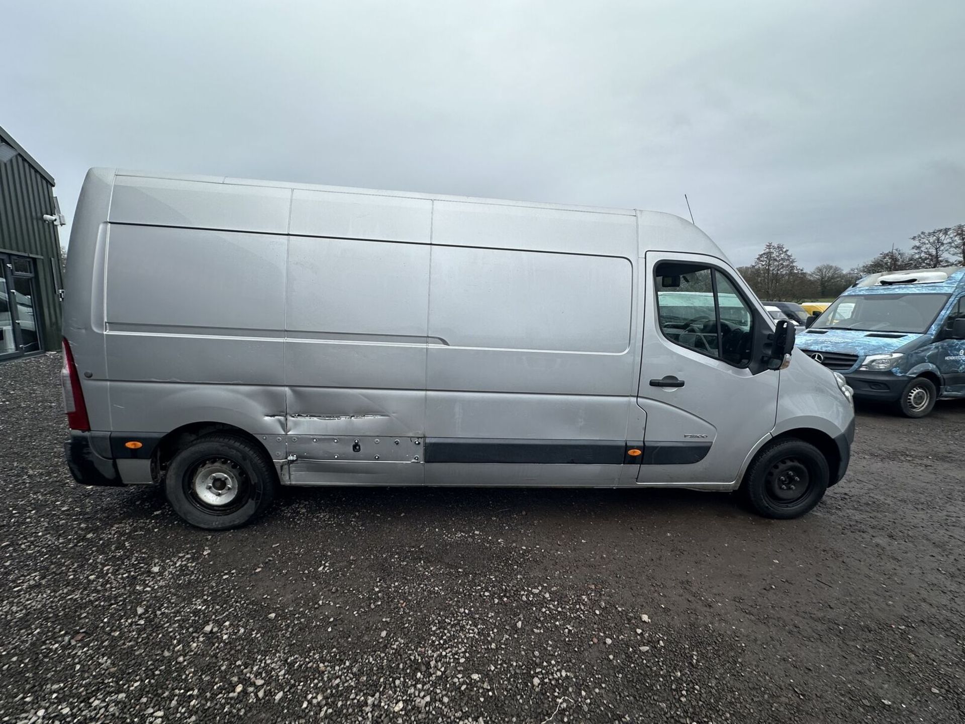 2011 Renault Master Lm35 2.3 Dci 125 Silver Long Wheel Base Moted Ready ...
