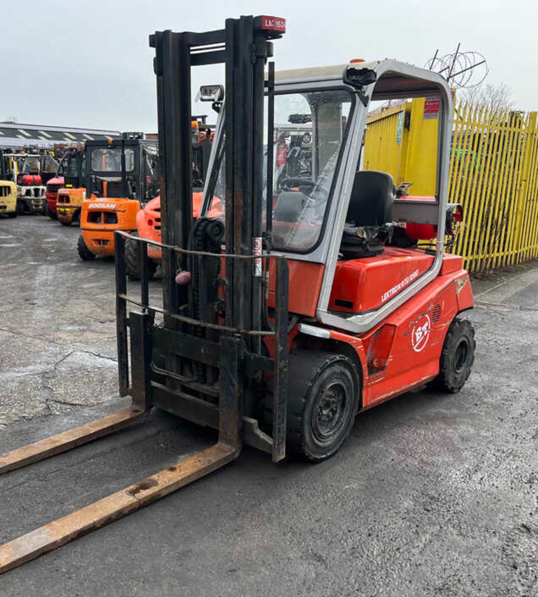 LPG FORKLIFTS BT CBG35 - Image 3 of 8