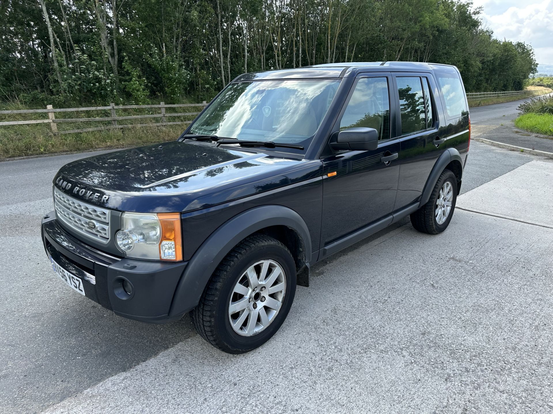 LAND ROVER DISCOVERY 3 - 2006- 2.7 LITRE - Image 2 of 13