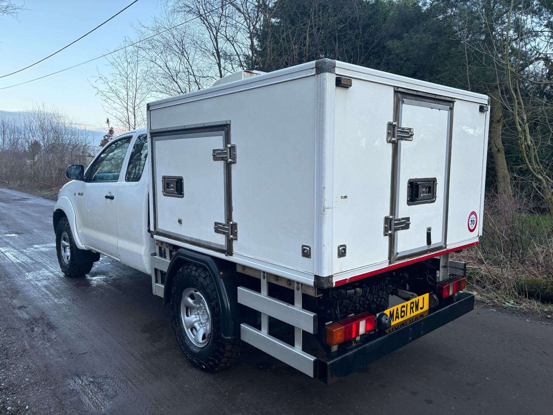 TOYOTA HILUX KING CAB PICKUP TRUCK REFRIGERATOR BODY 4X4 MILK FLOAT 4 SEATER - Image 6 of 15