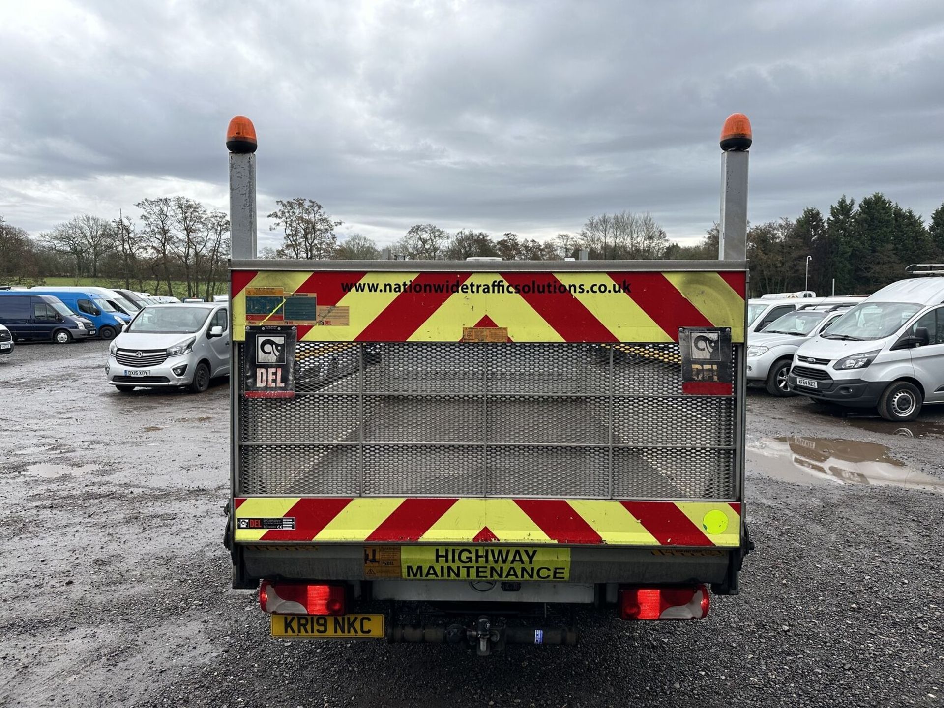 WHITE WONDER: 2019 MERCEDES-BENZ SPRINTER RECOVERY VAN - Image 15 of 19