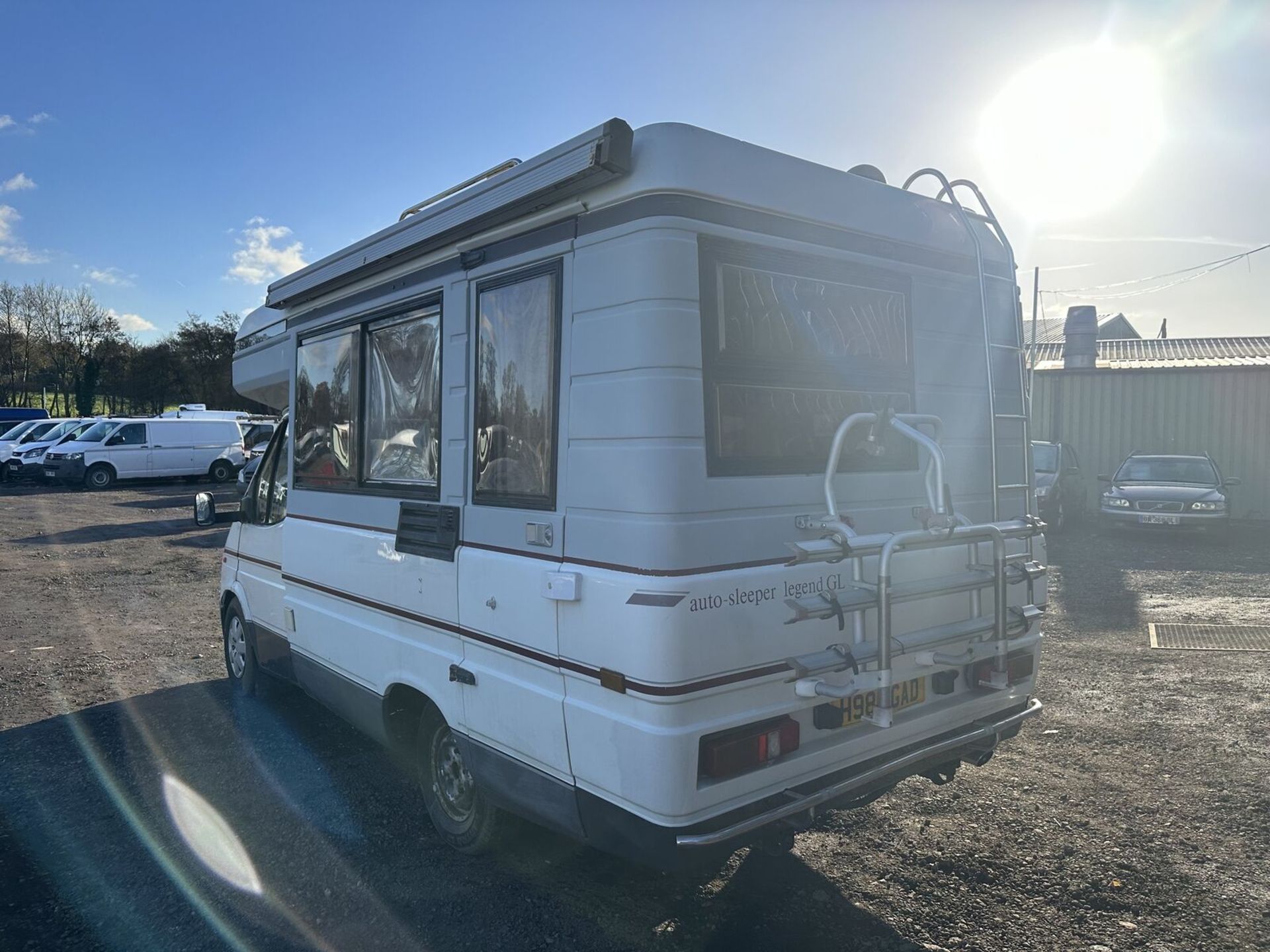 **(ONLY 72K MILEAGE)** CLASSIC 1990 FORD TRANSIT CAMPER: AUTO, FRESH MOT - Image 15 of 19