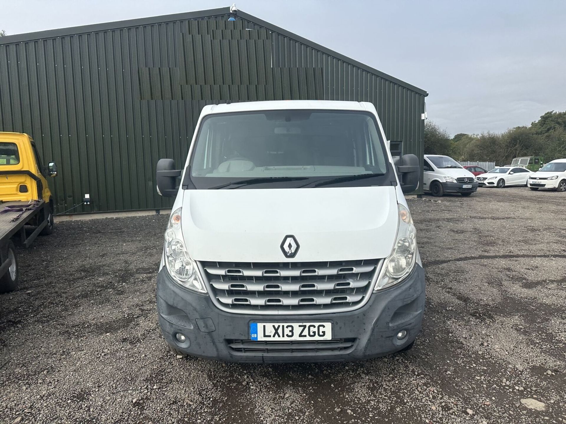 FIND OF THE YEAR: 2013 RENAULT MASTER CREW CAB, RARE >>--NO VAT ON HAMMER--<< - Image 2 of 18